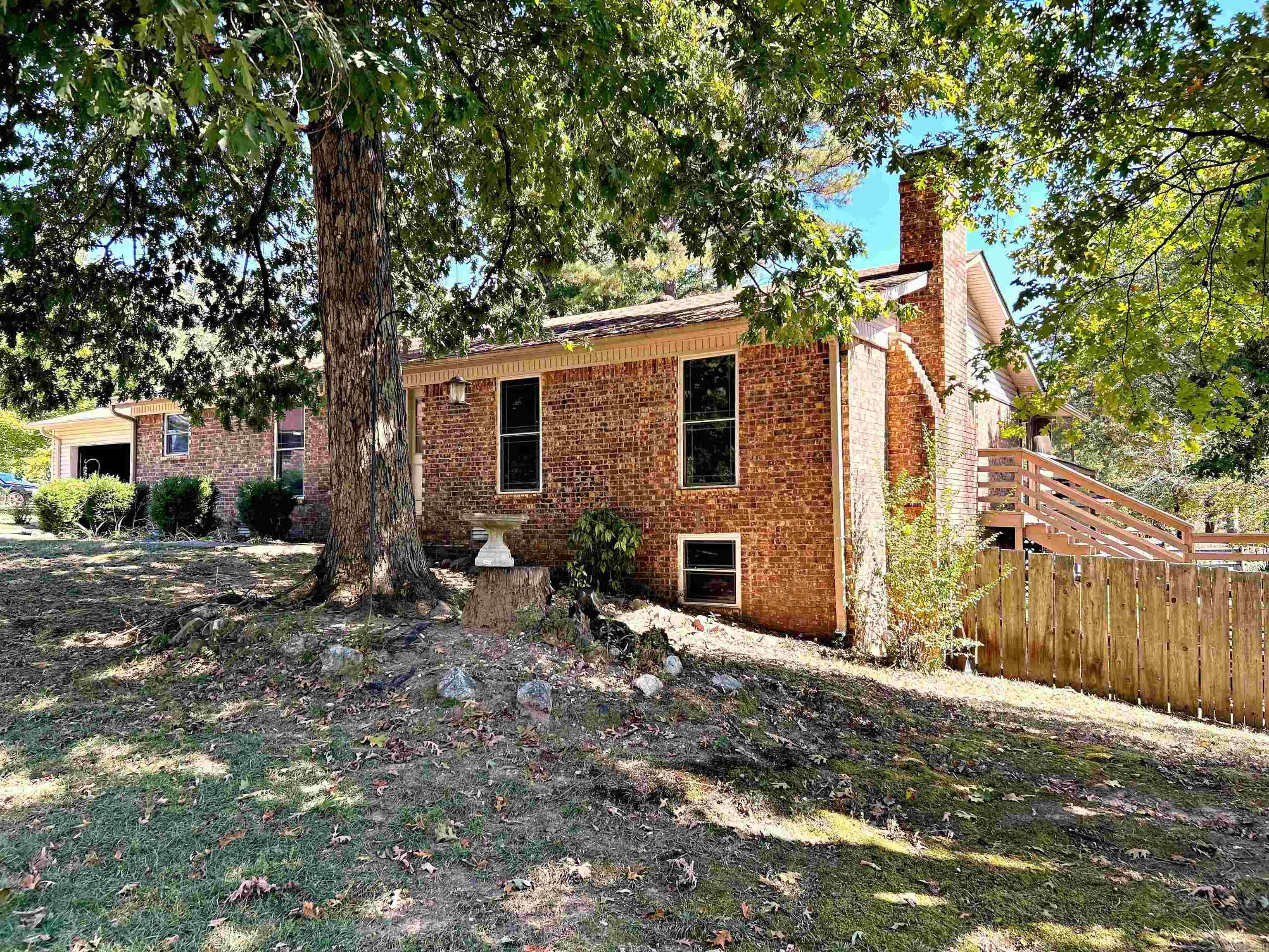 2 Holly Oak Drive