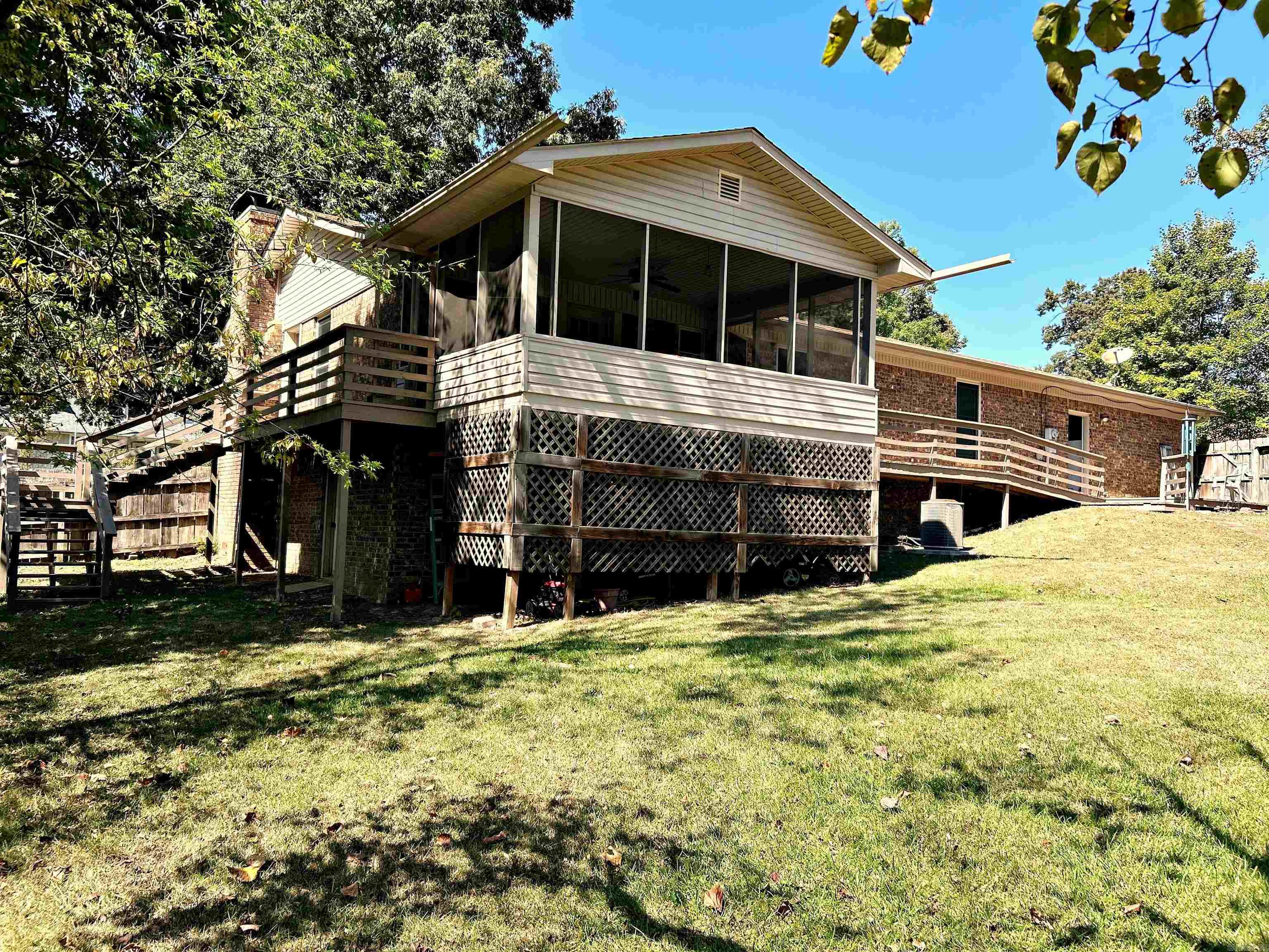 2 Holly Oak Drive