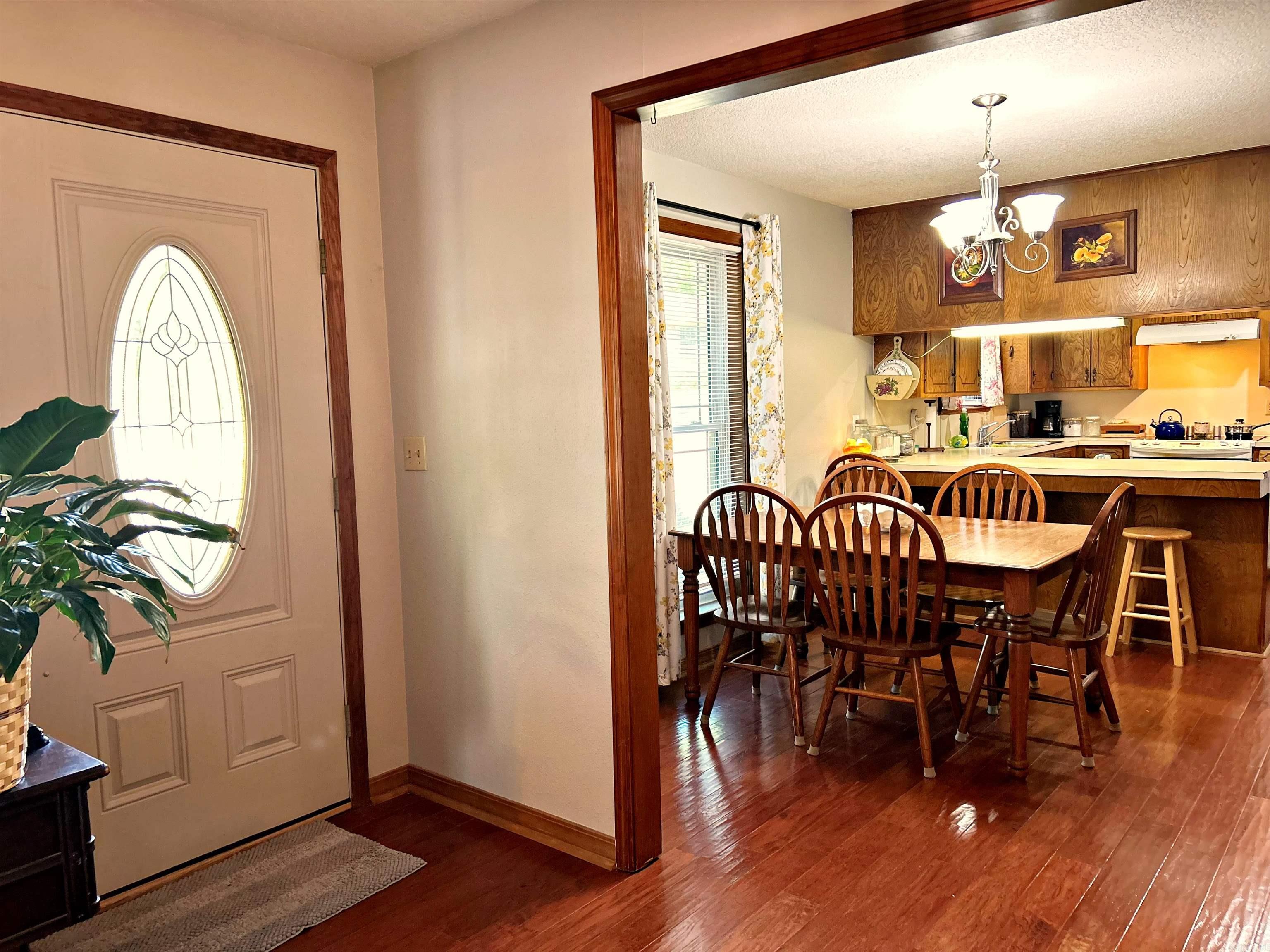 2 Holly Oak Drive
