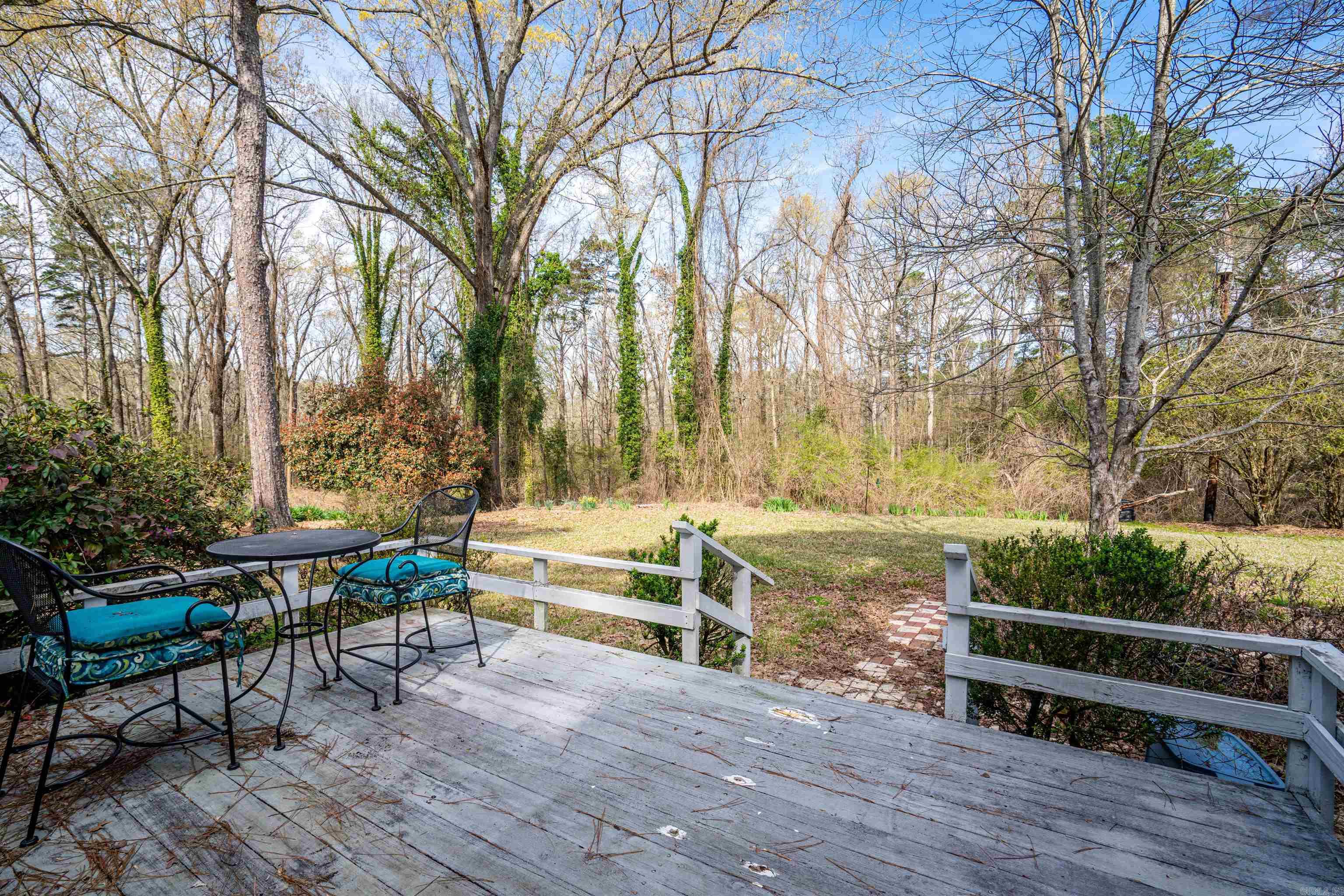 8 Pinewood Drive