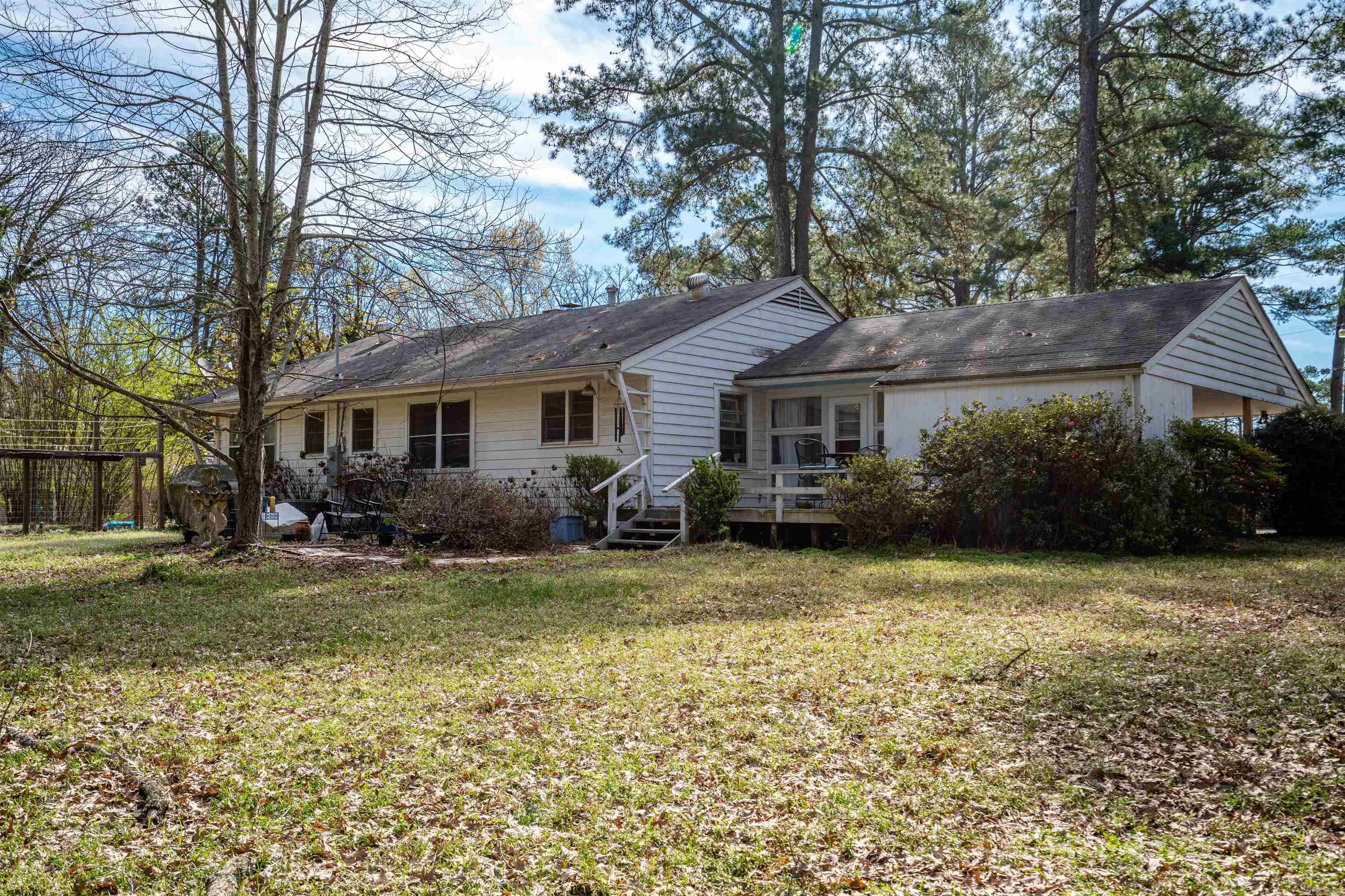 8 Pinewood Drive