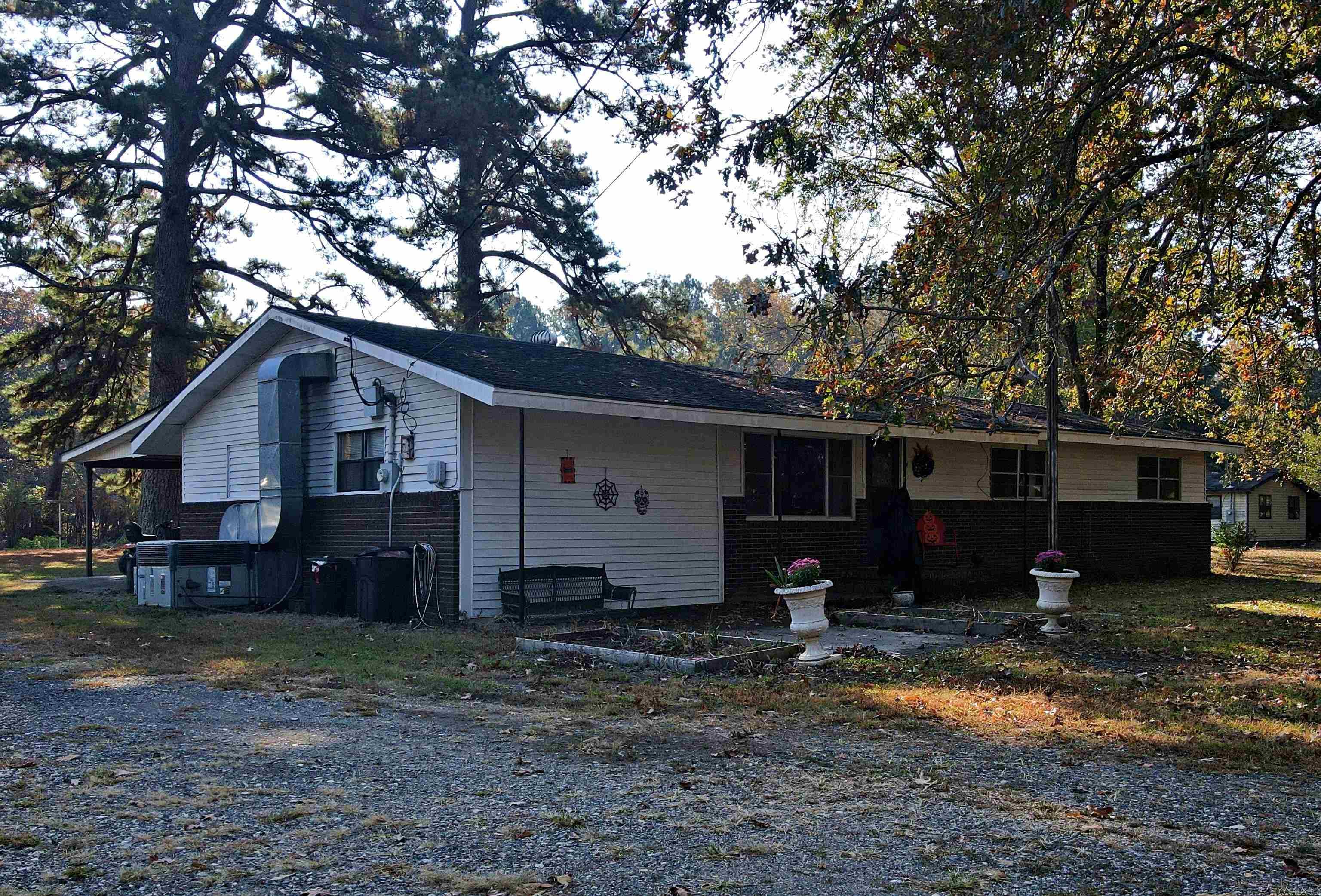4674 S Highway 67