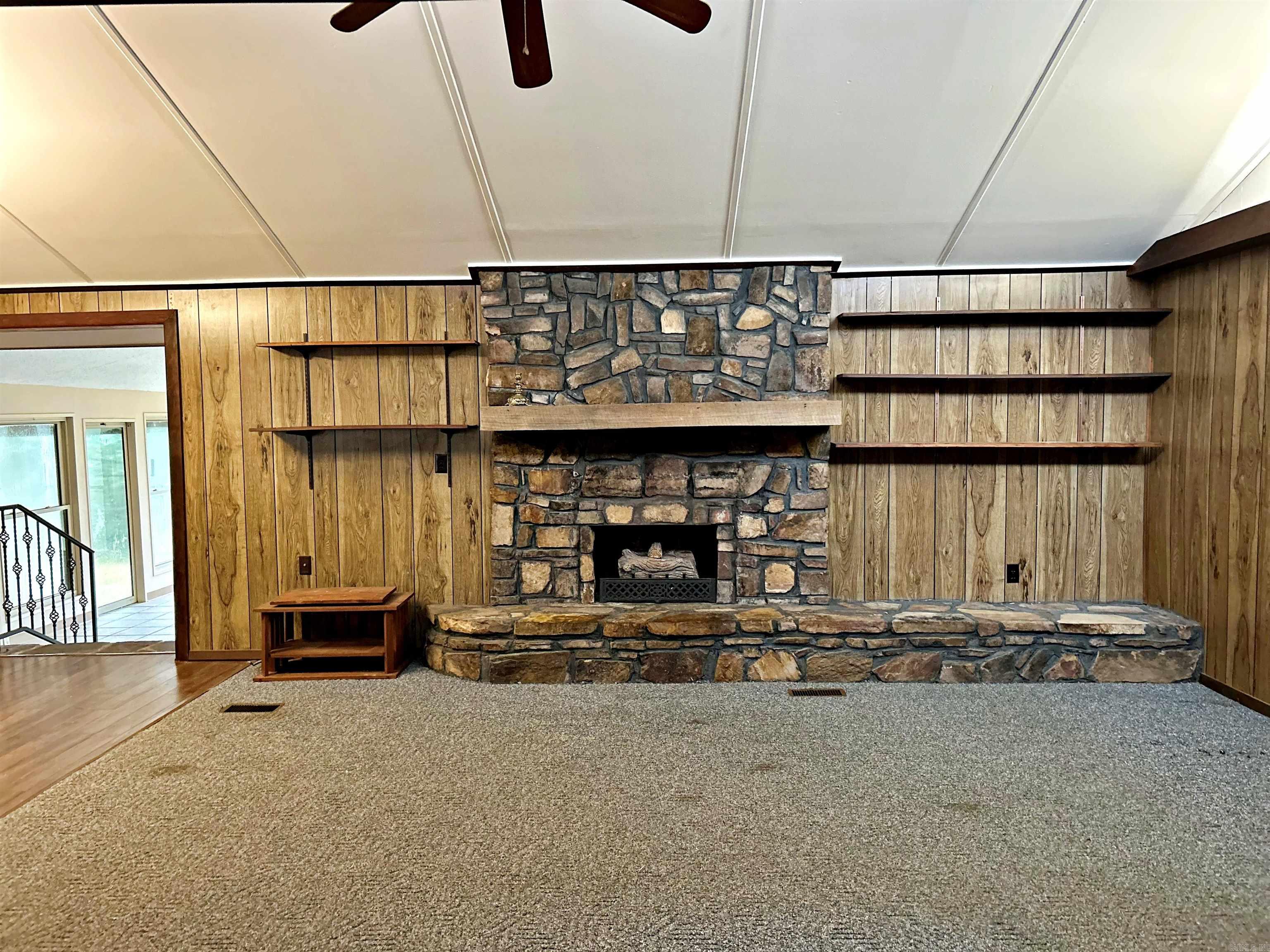 170 Ellis Lane