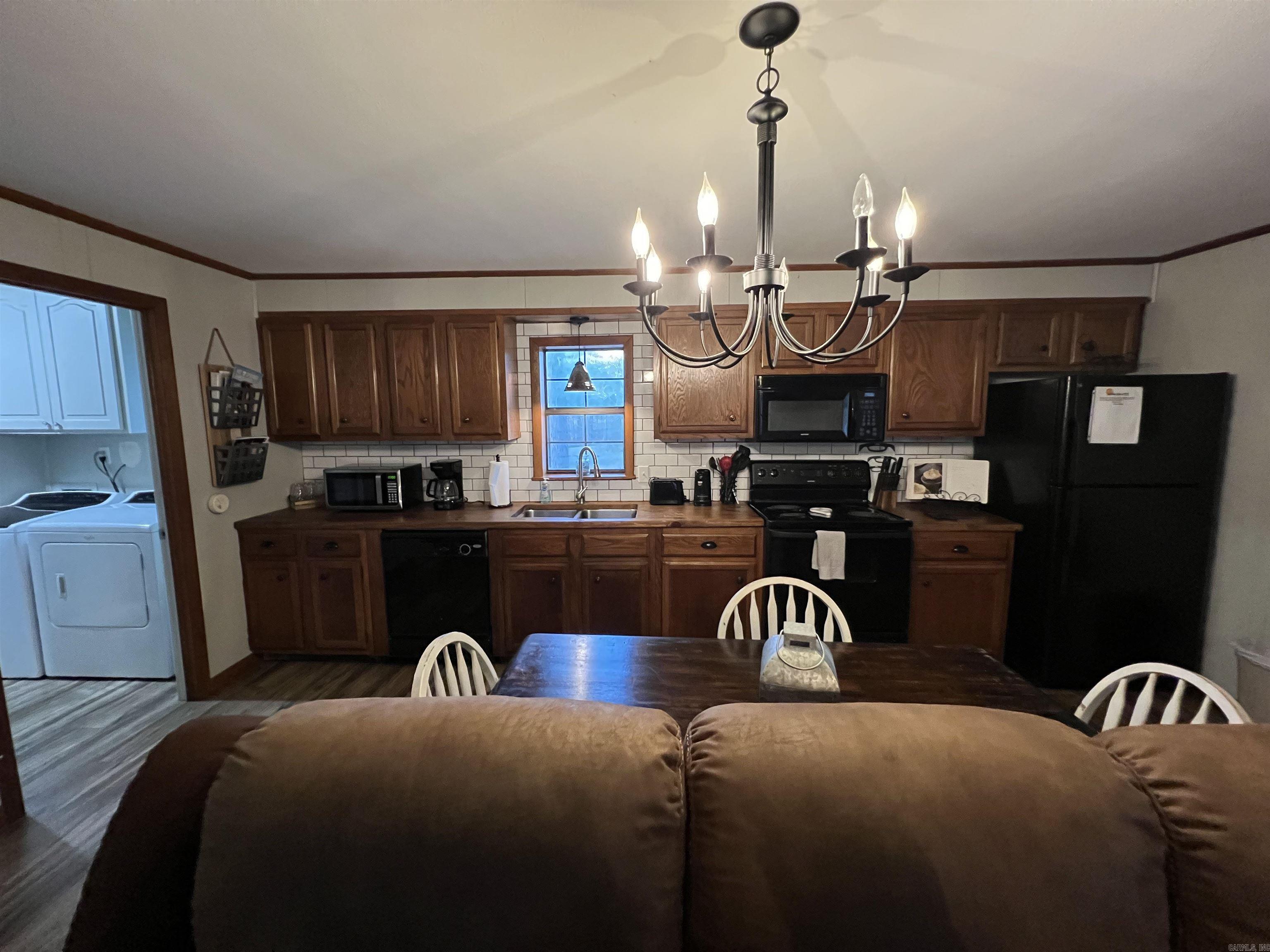 100 Billings Lane