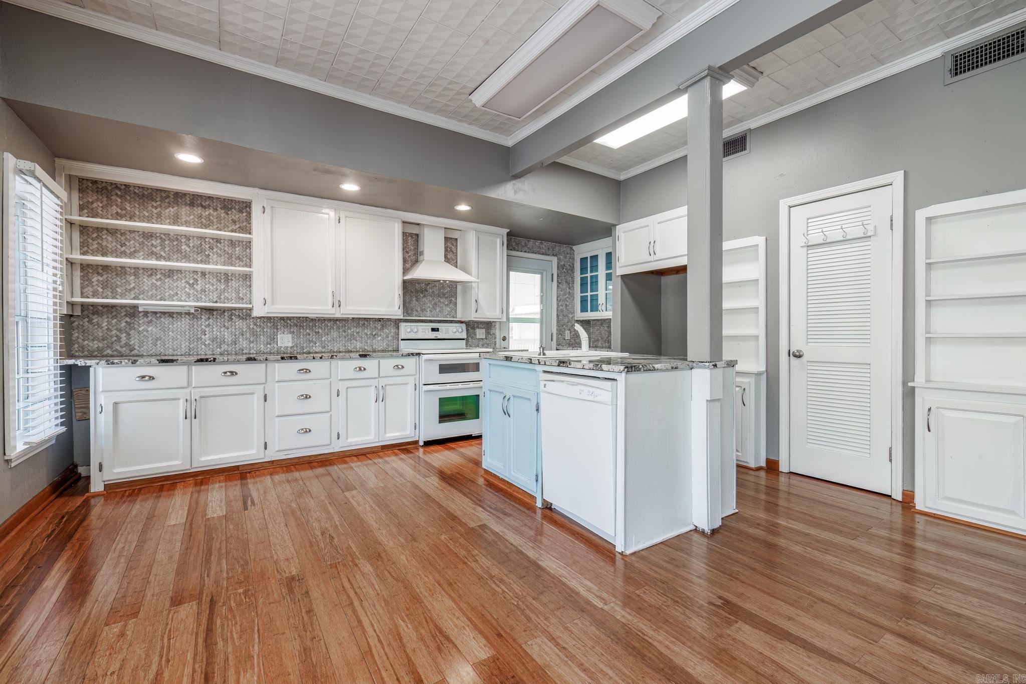 2401 Forrest Park Drive