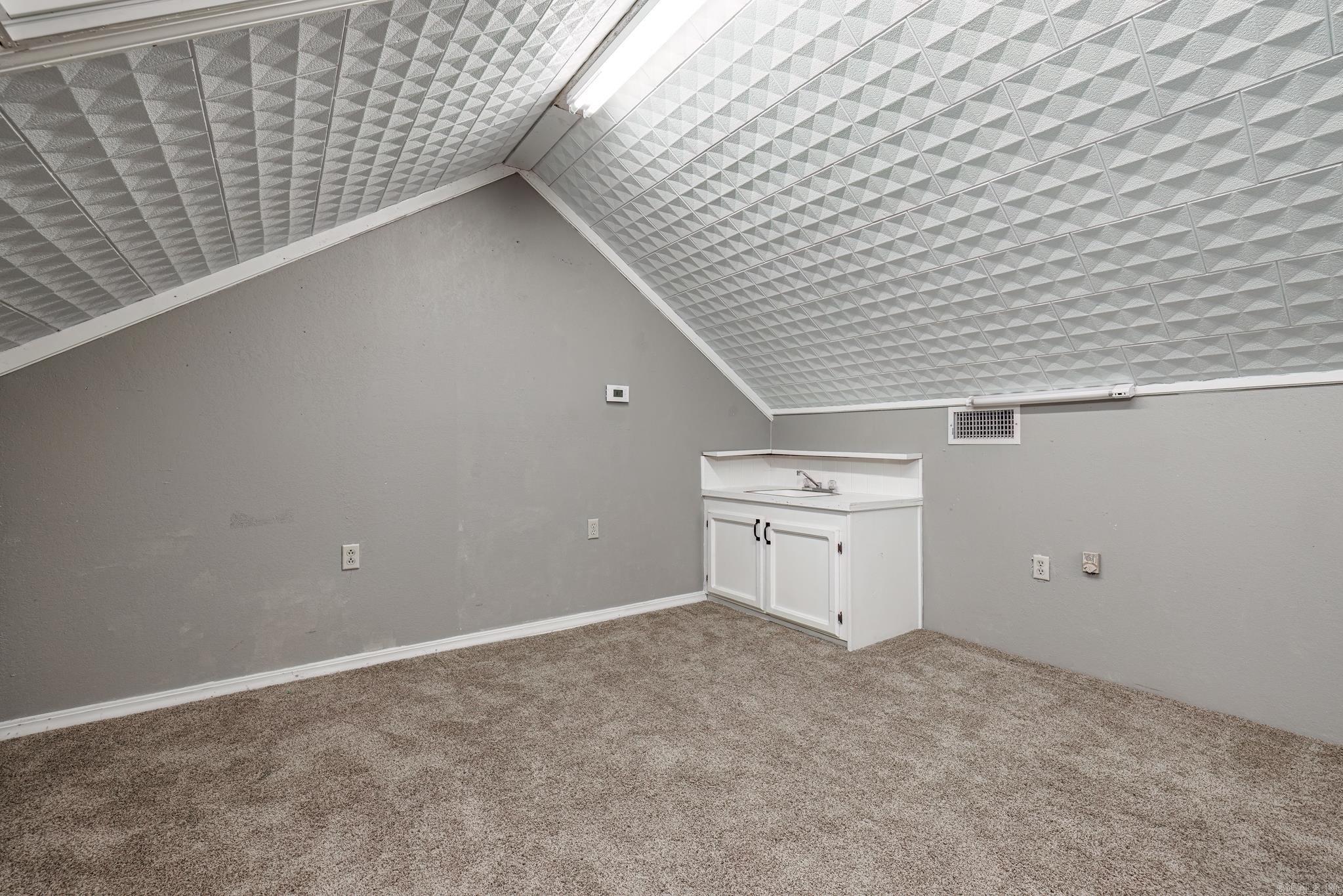 2401 Forrest Park Drive