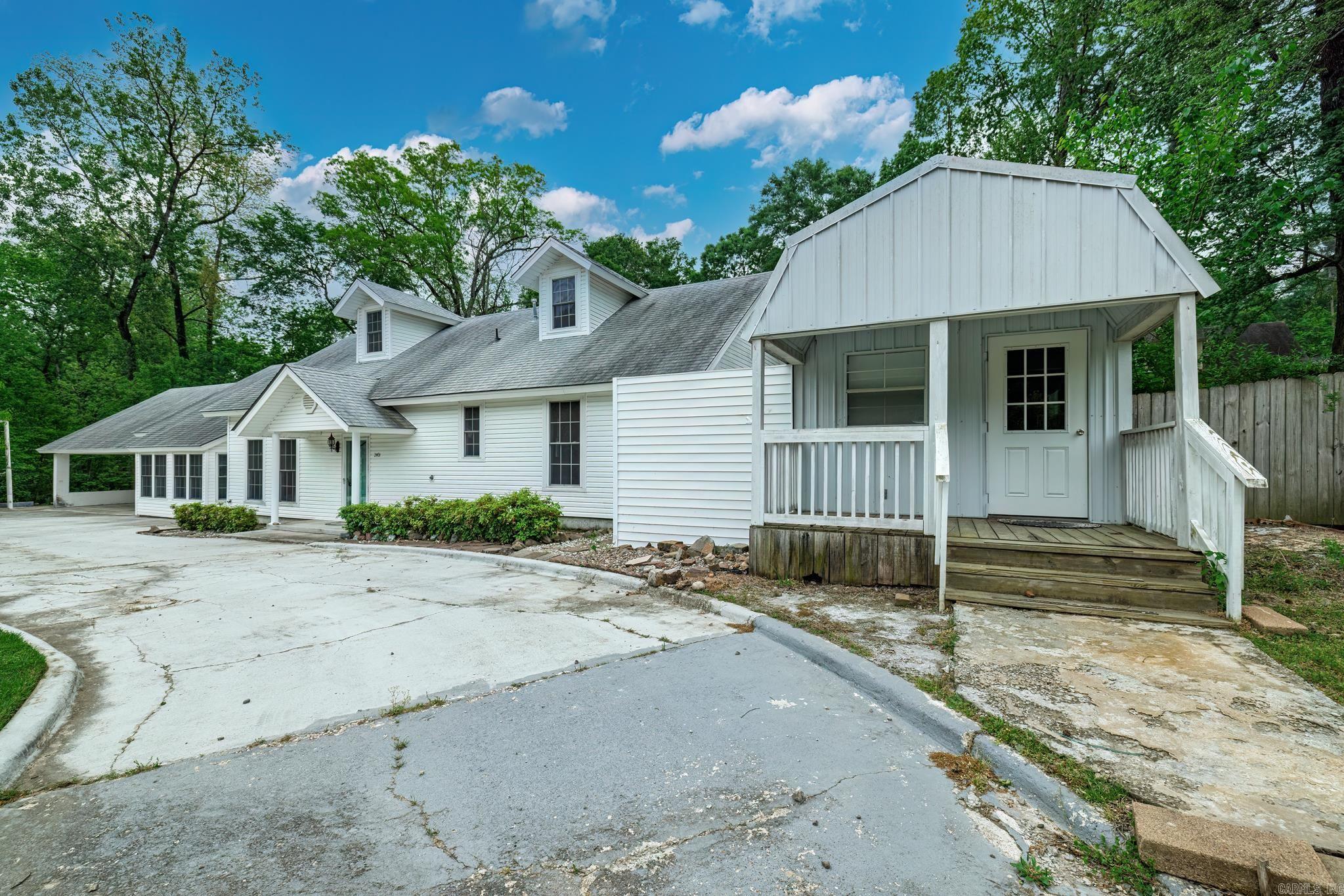 2401 Forrest Park Drive