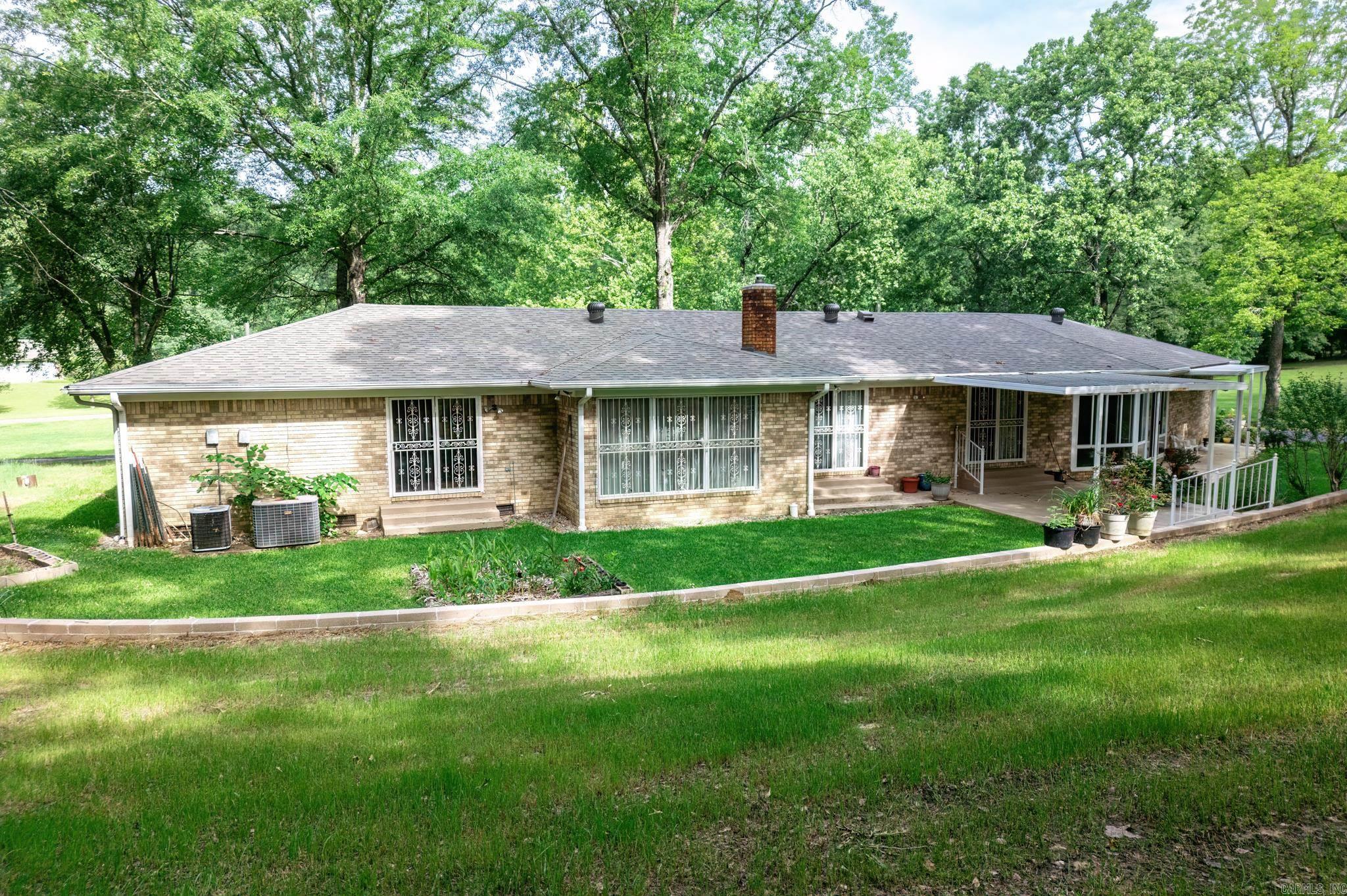 64 Dogwood Dr Drive