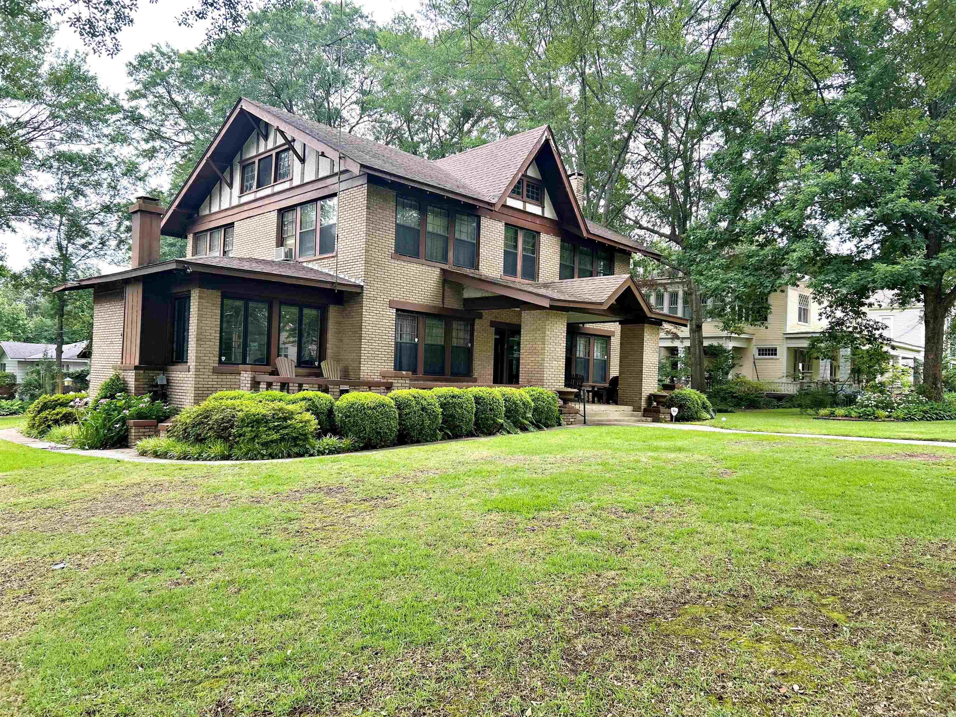211 Cherry Street