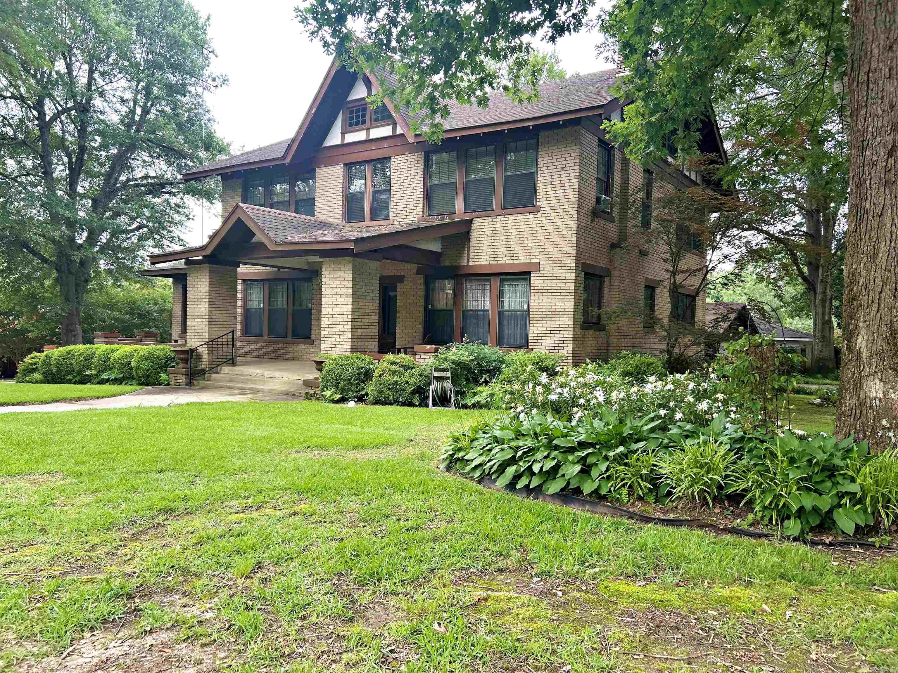 211 Cherry Street