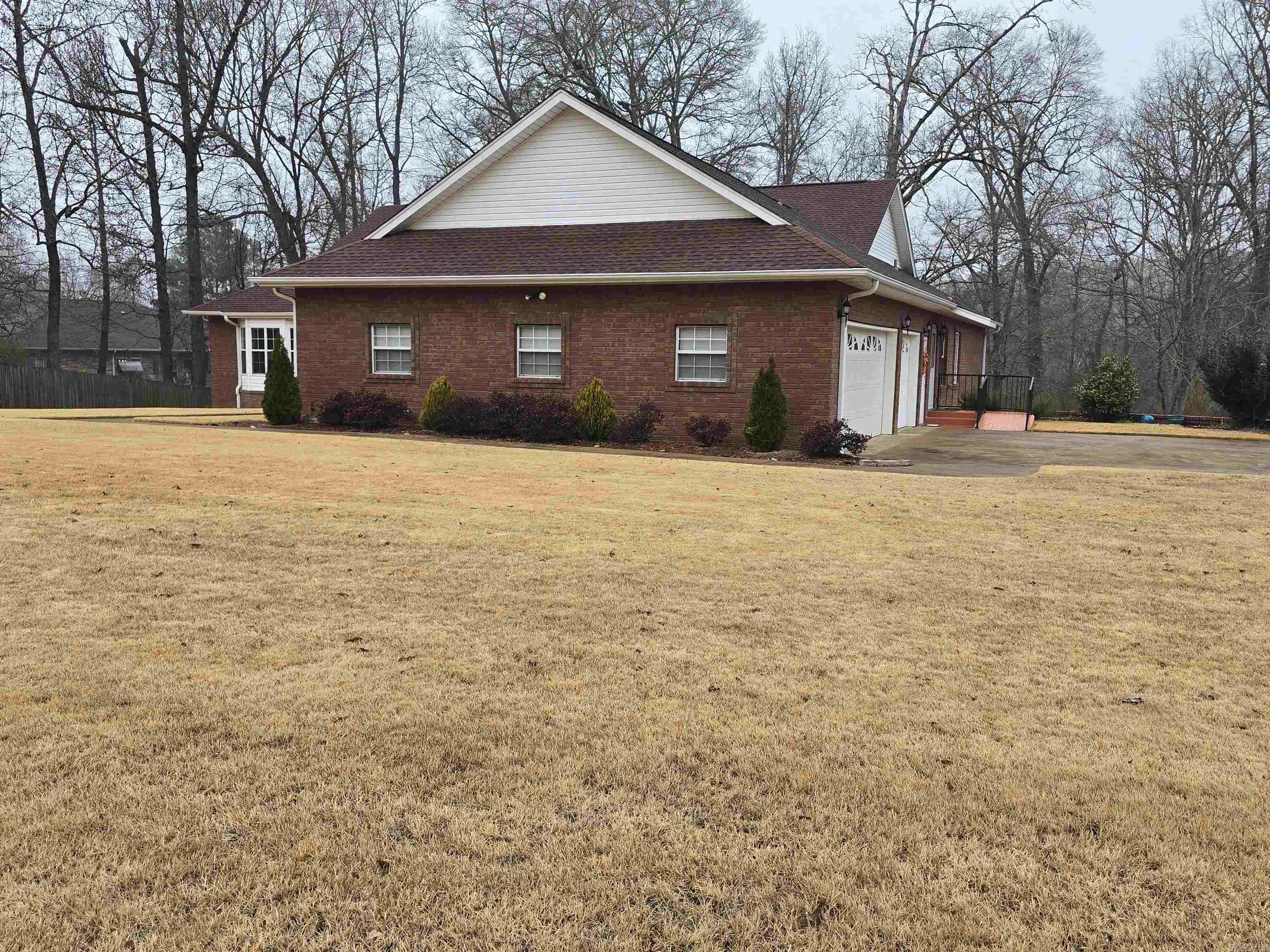 10 Timber Ridge Circle