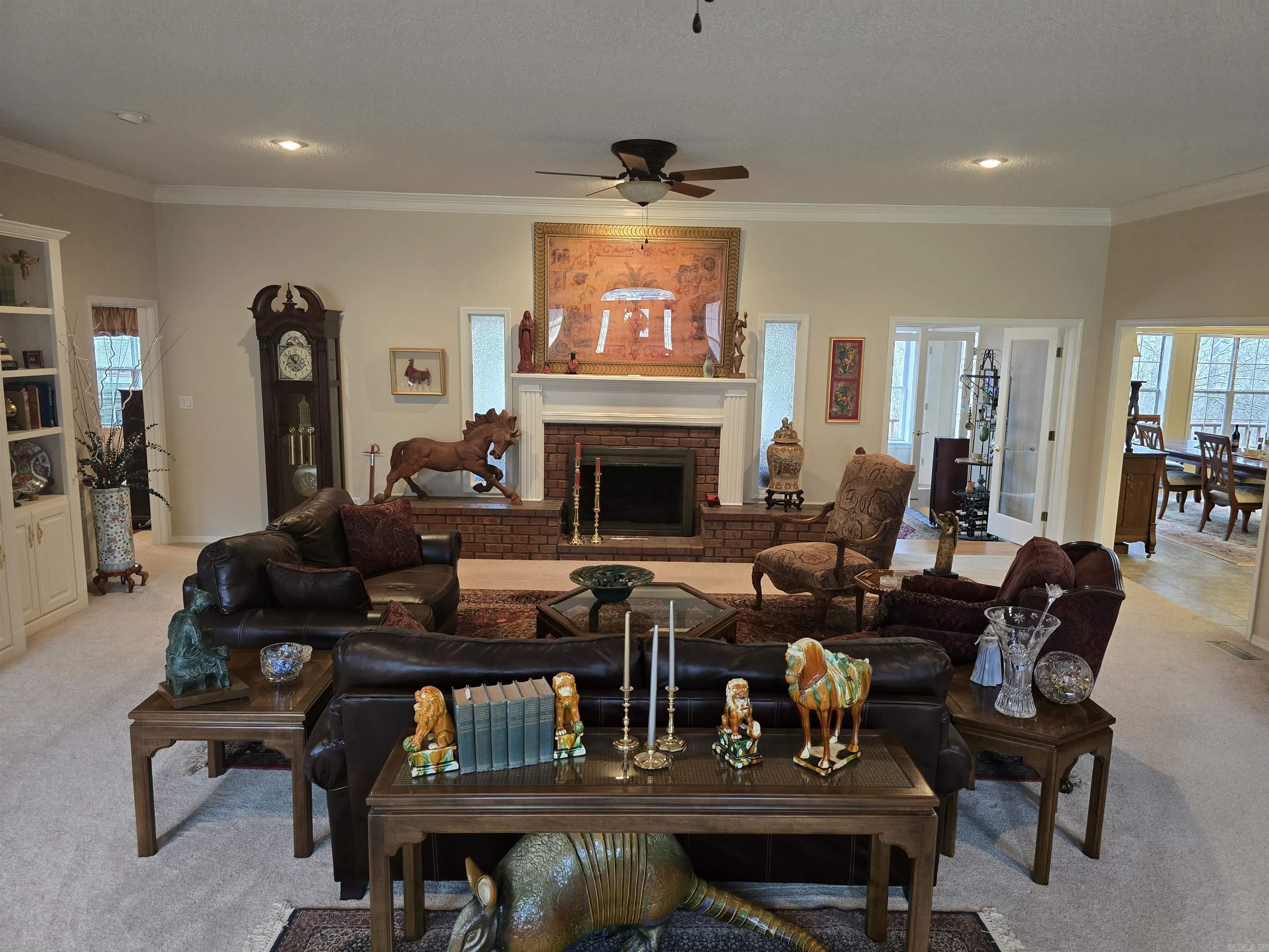 10 Timber Ridge Circle