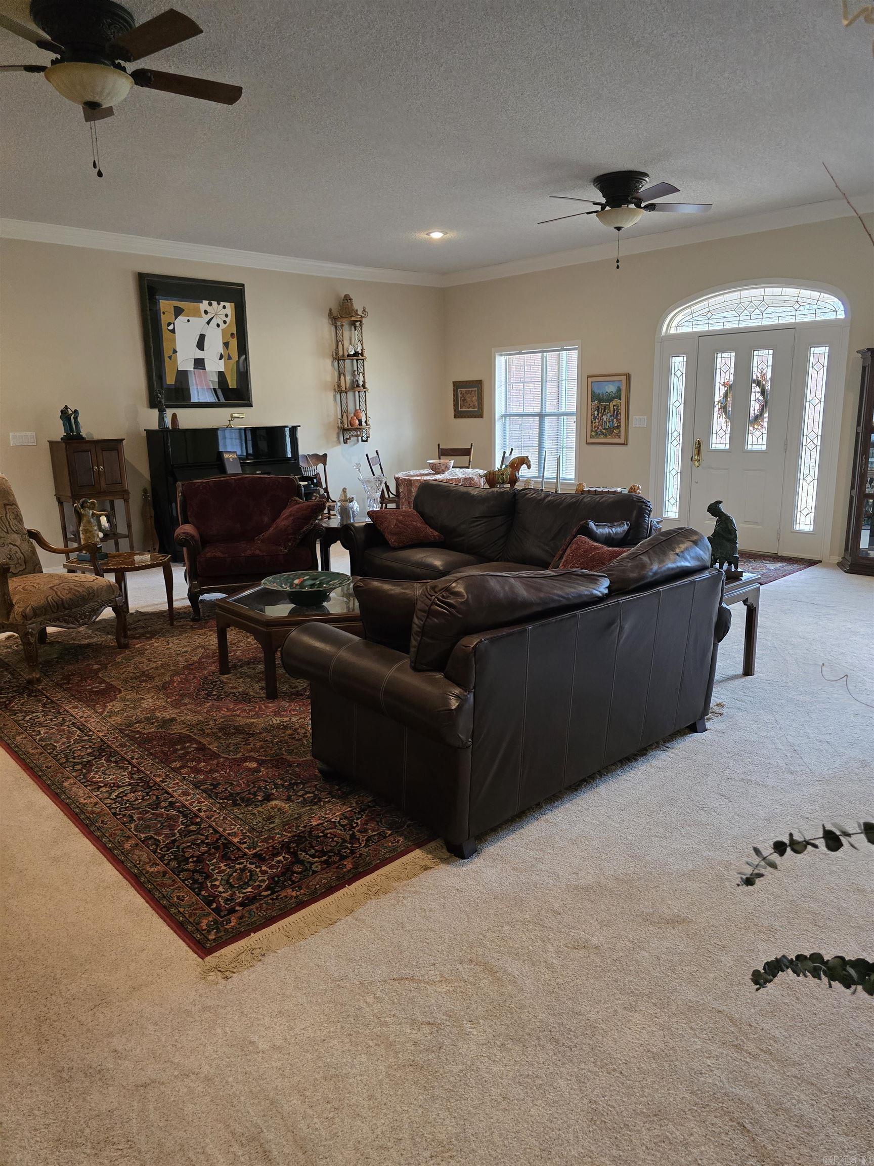 10 Timber Ridge Circle