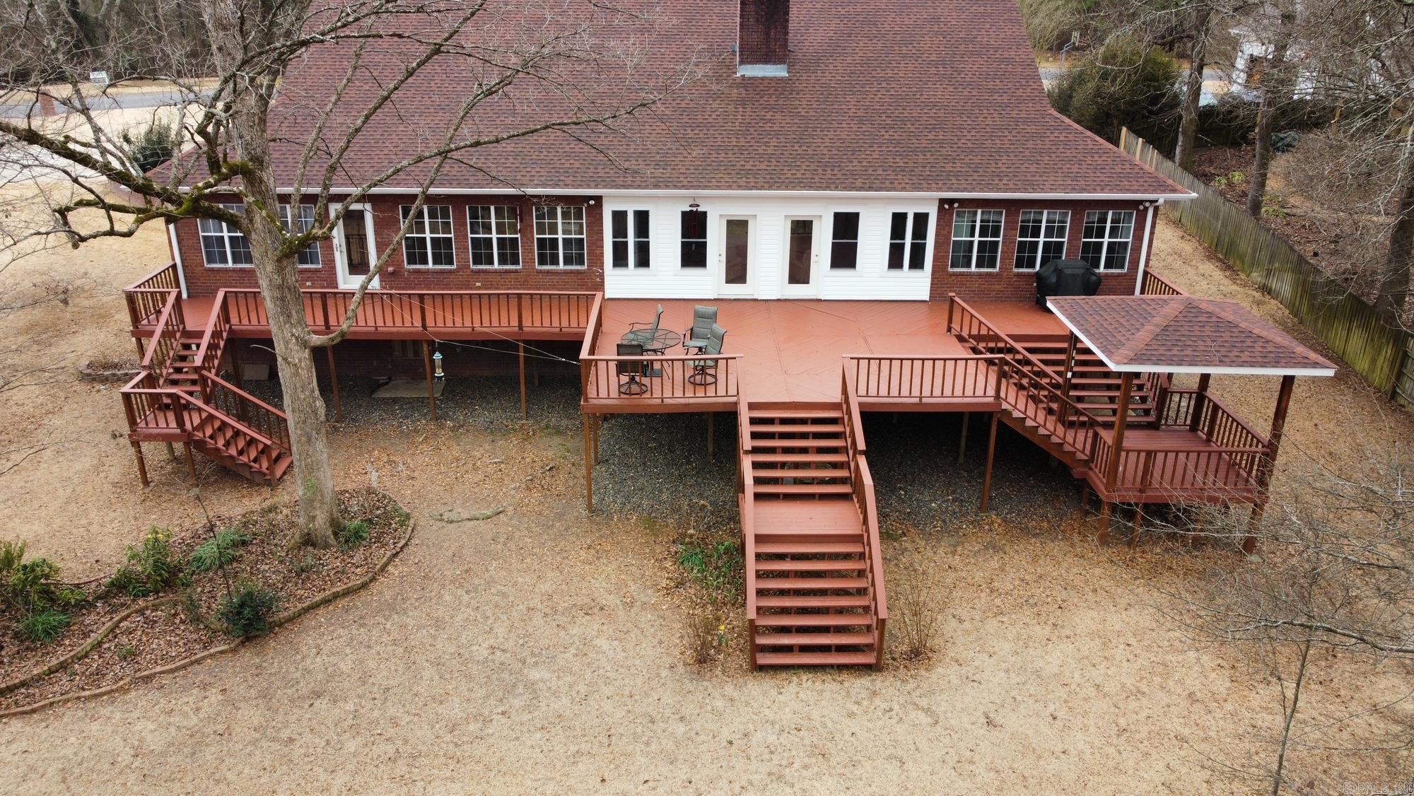 10 Timber Ridge Circle