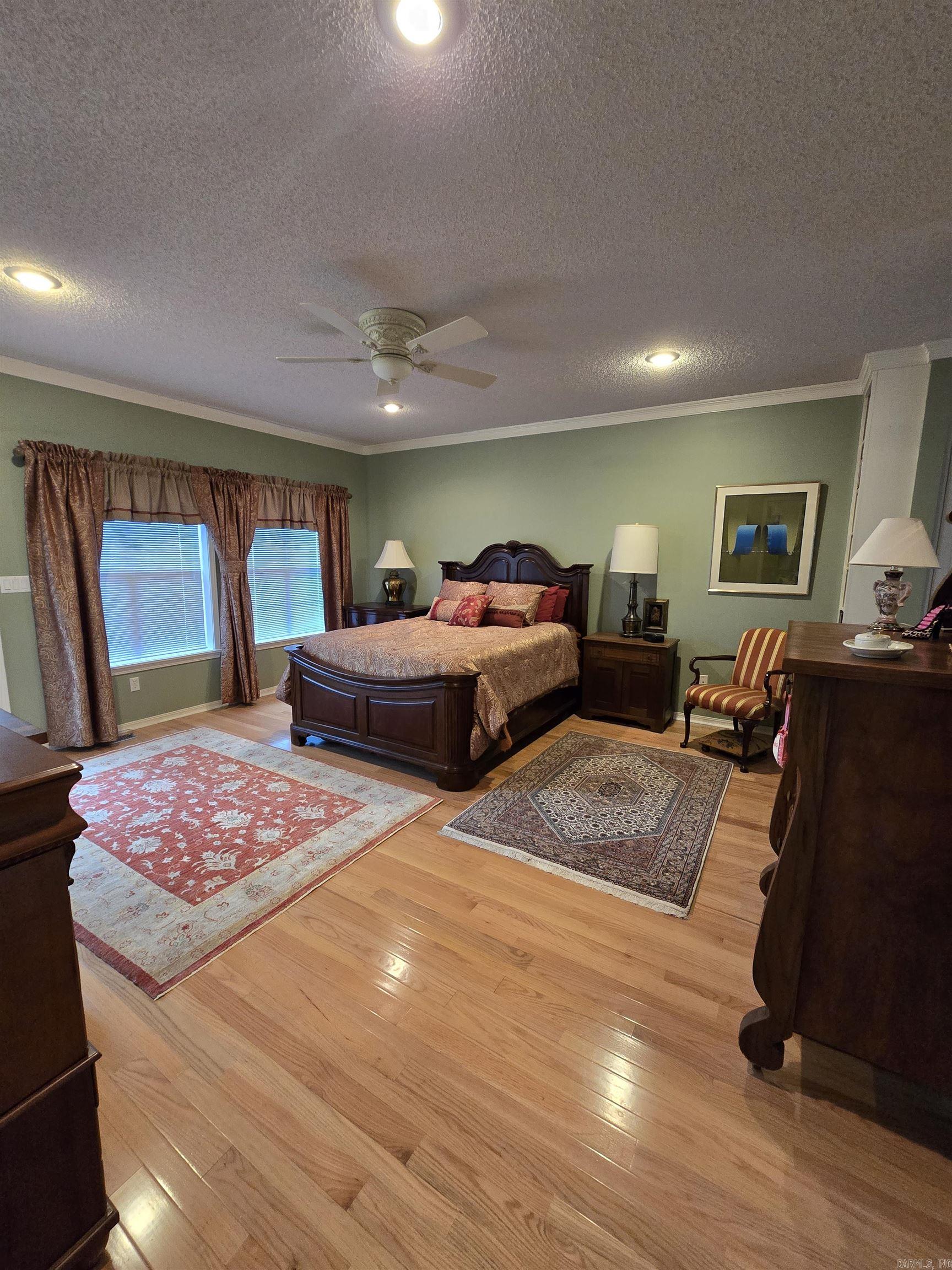 10 Timber Ridge Circle