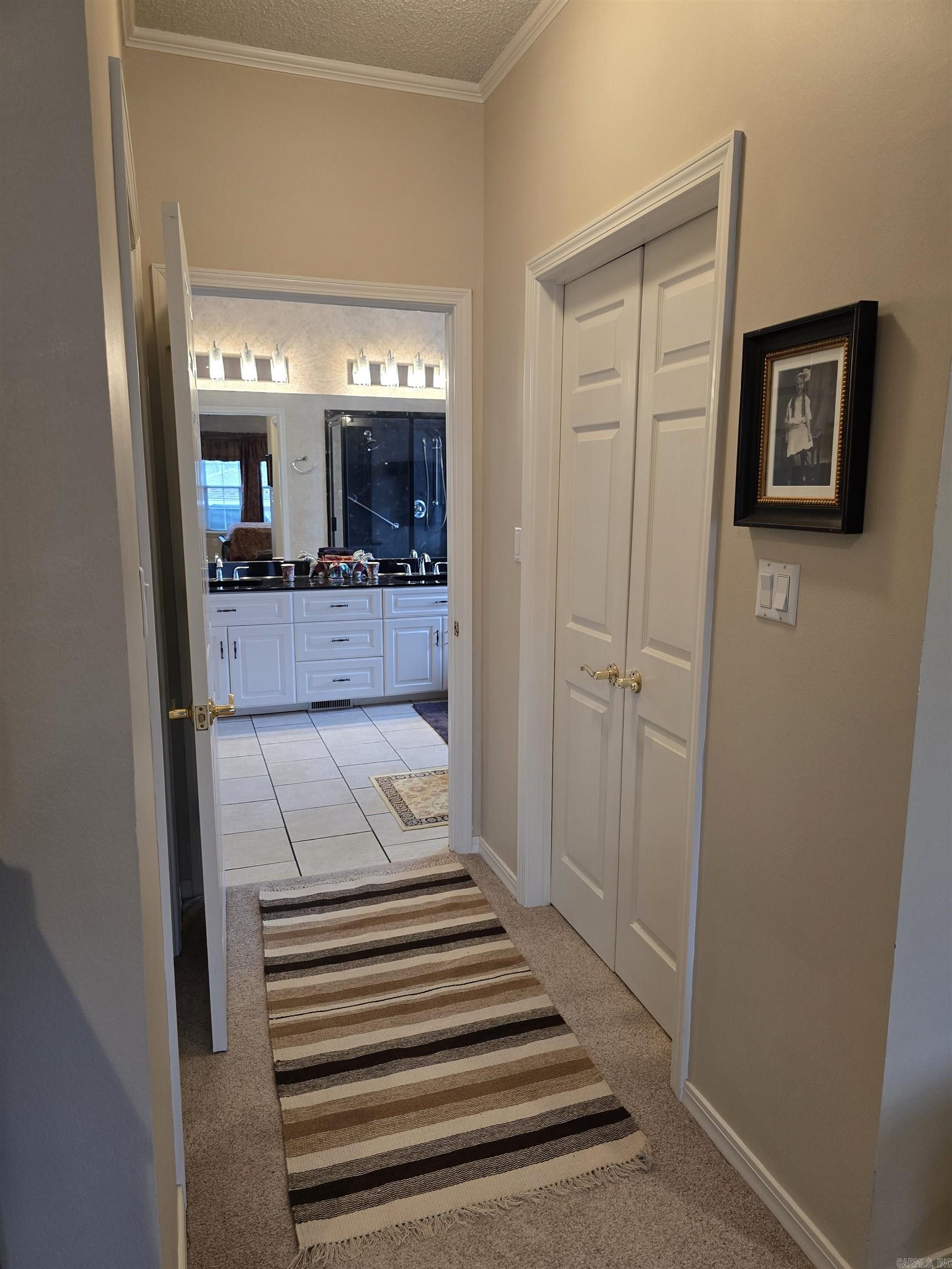 10 Timber Ridge Circle