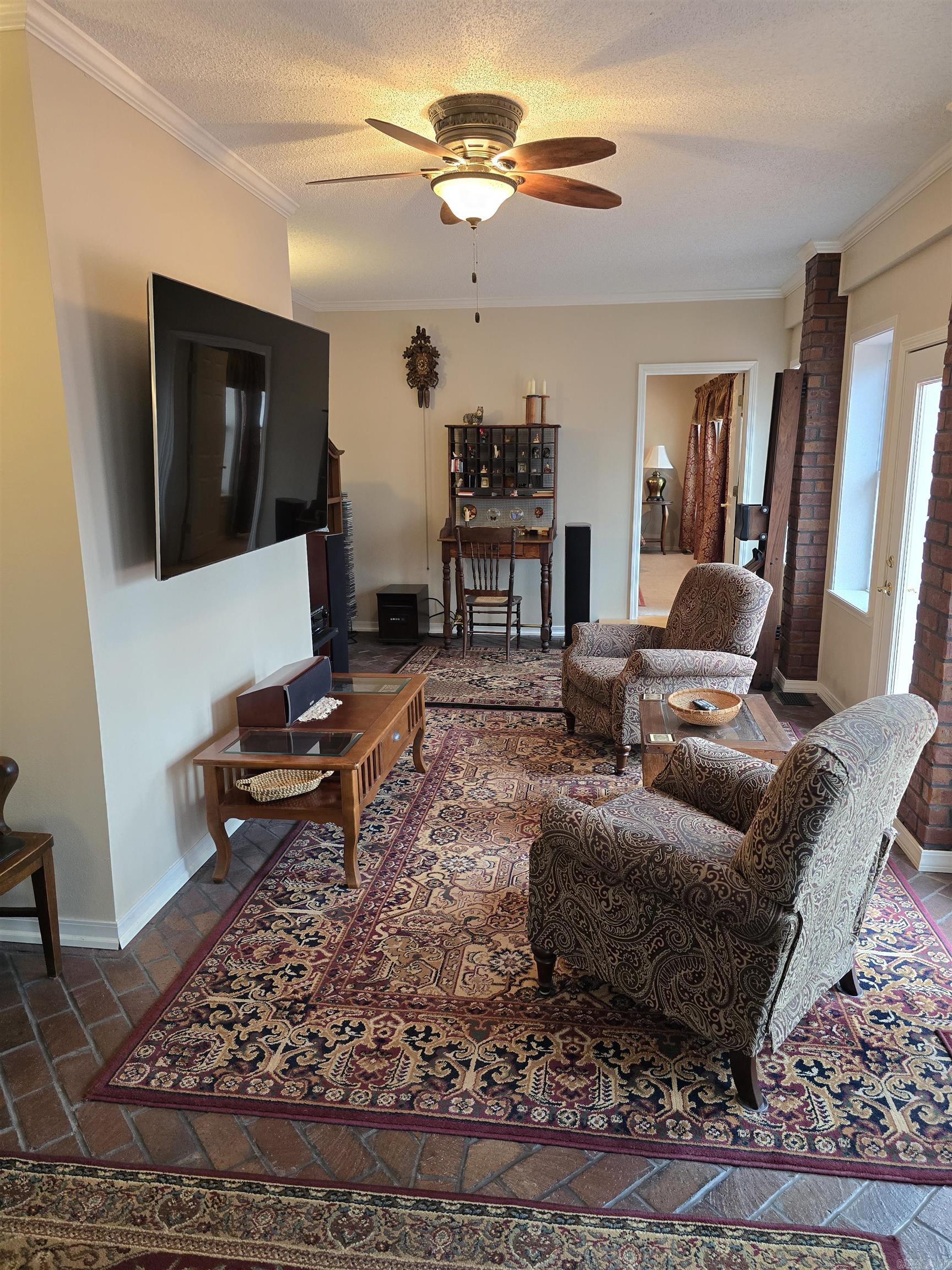 10 Timber Ridge Circle