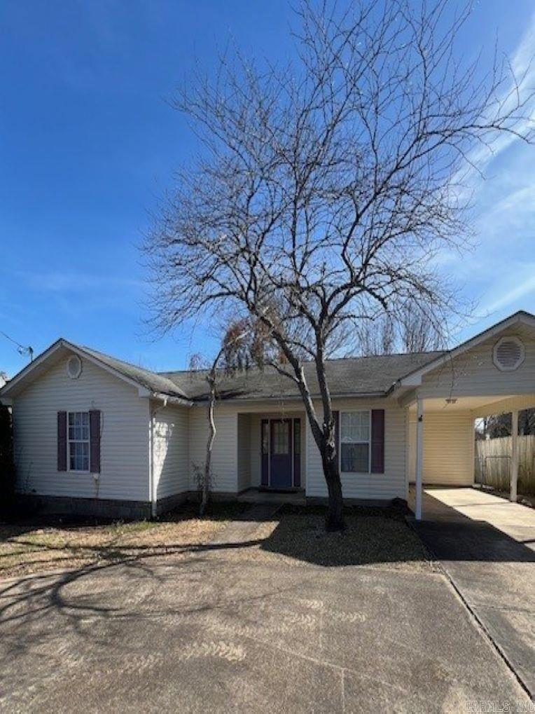 916 S 12th Street
