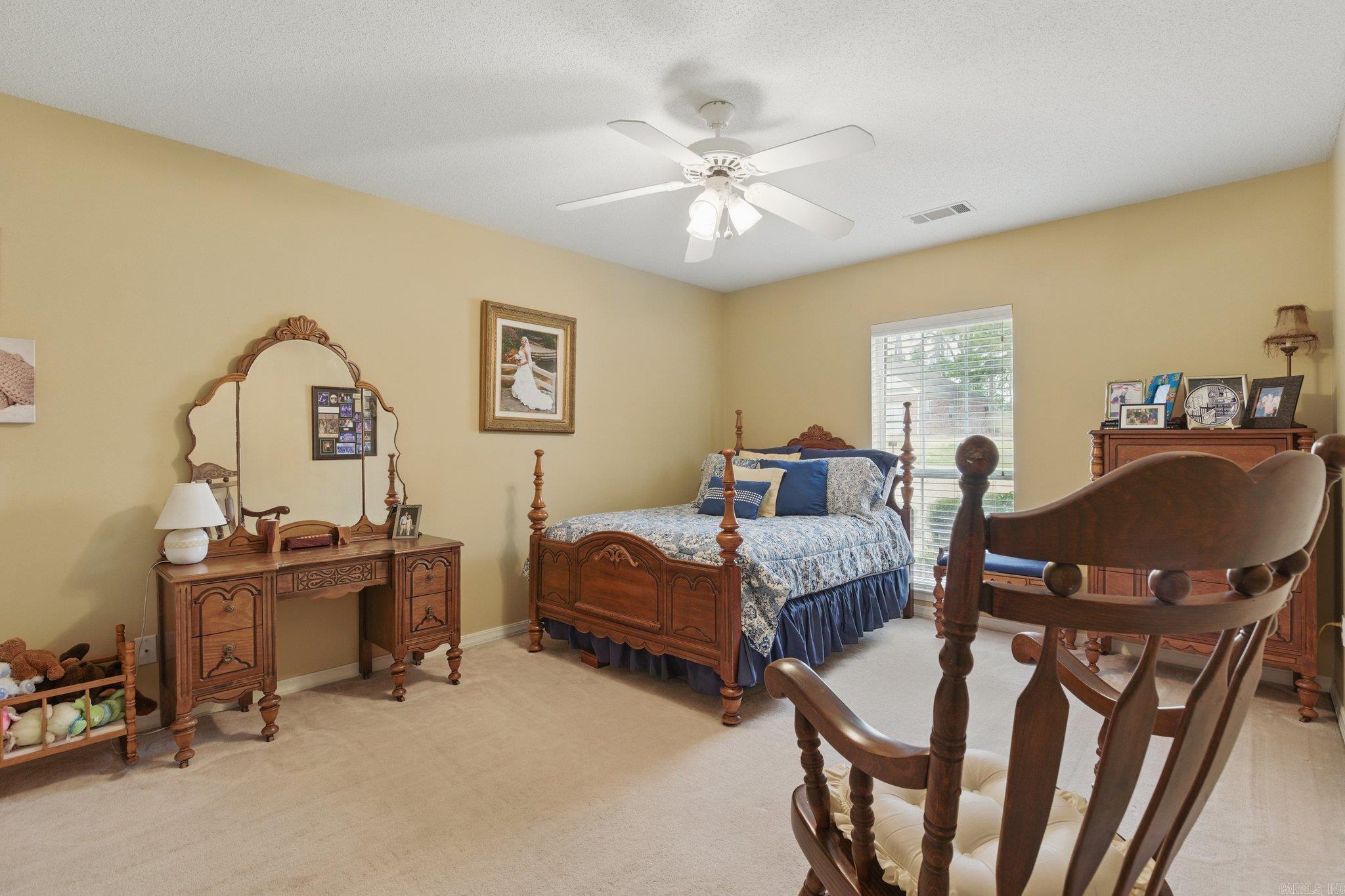 3403 Meadow Creek Drive