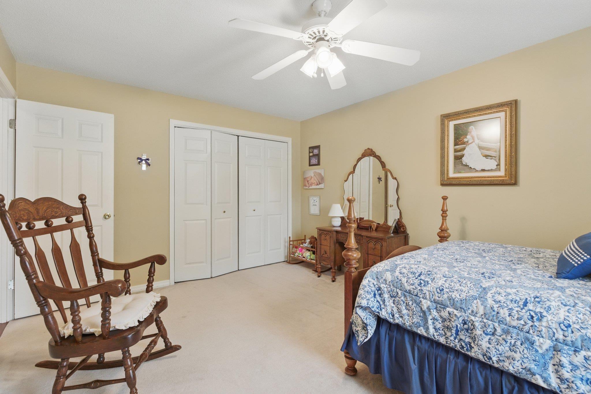 3403 Meadow Creek Drive