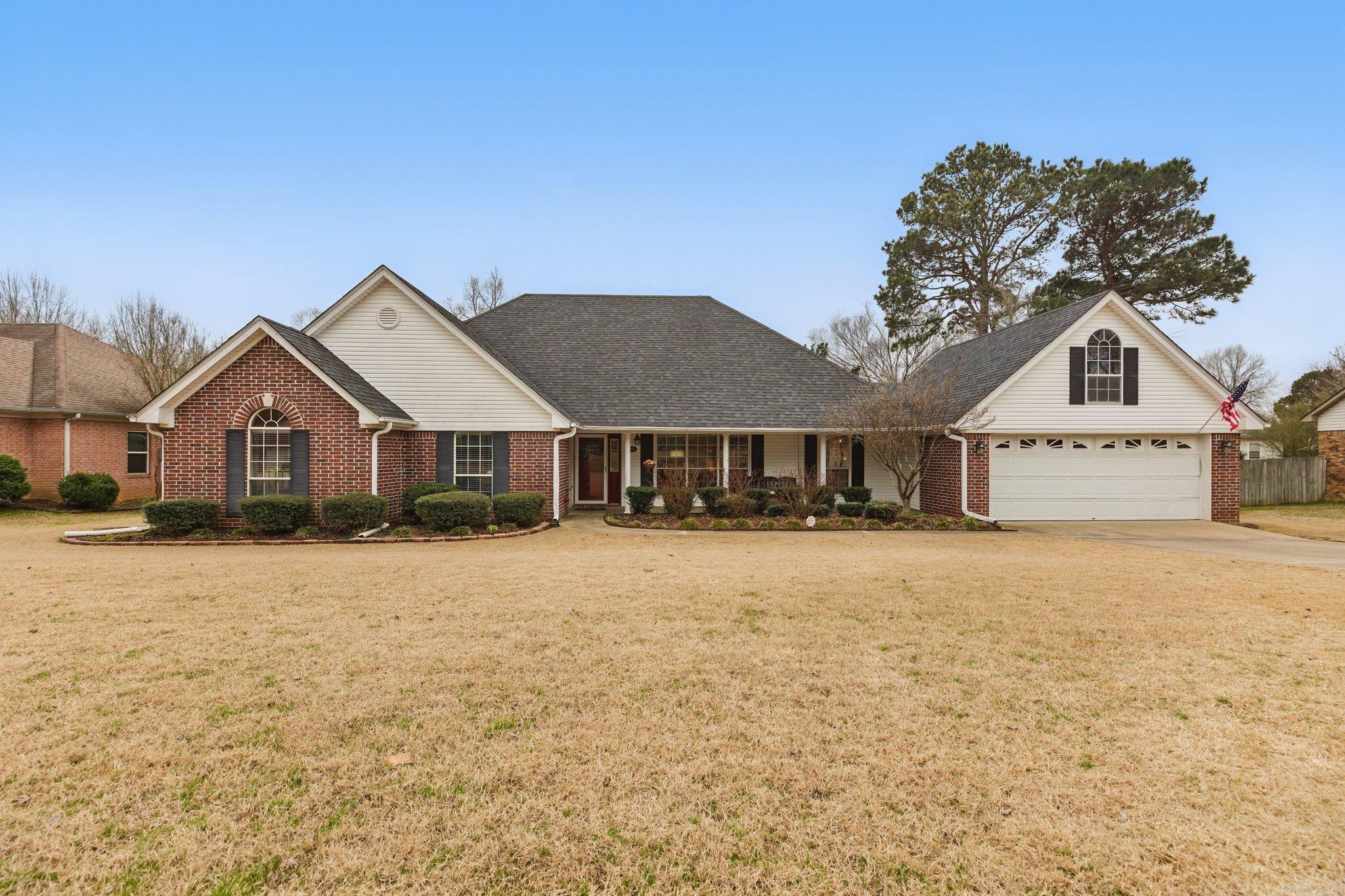 3403 Meadow Creek Drive