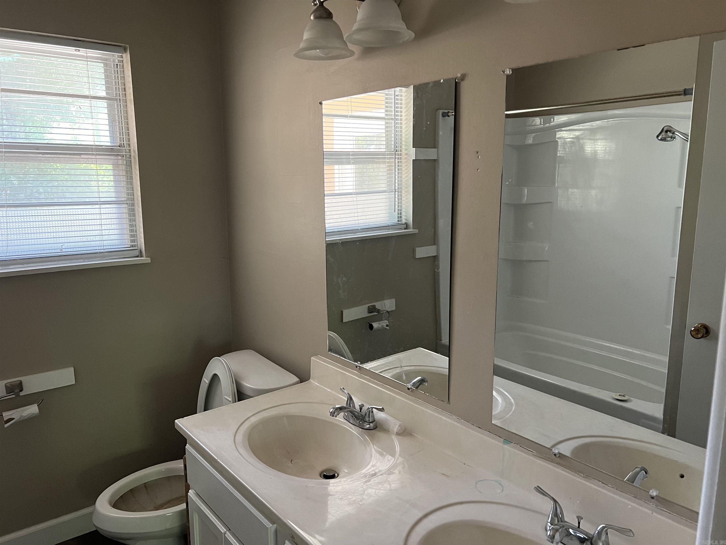 1565 Pine Manor Drive