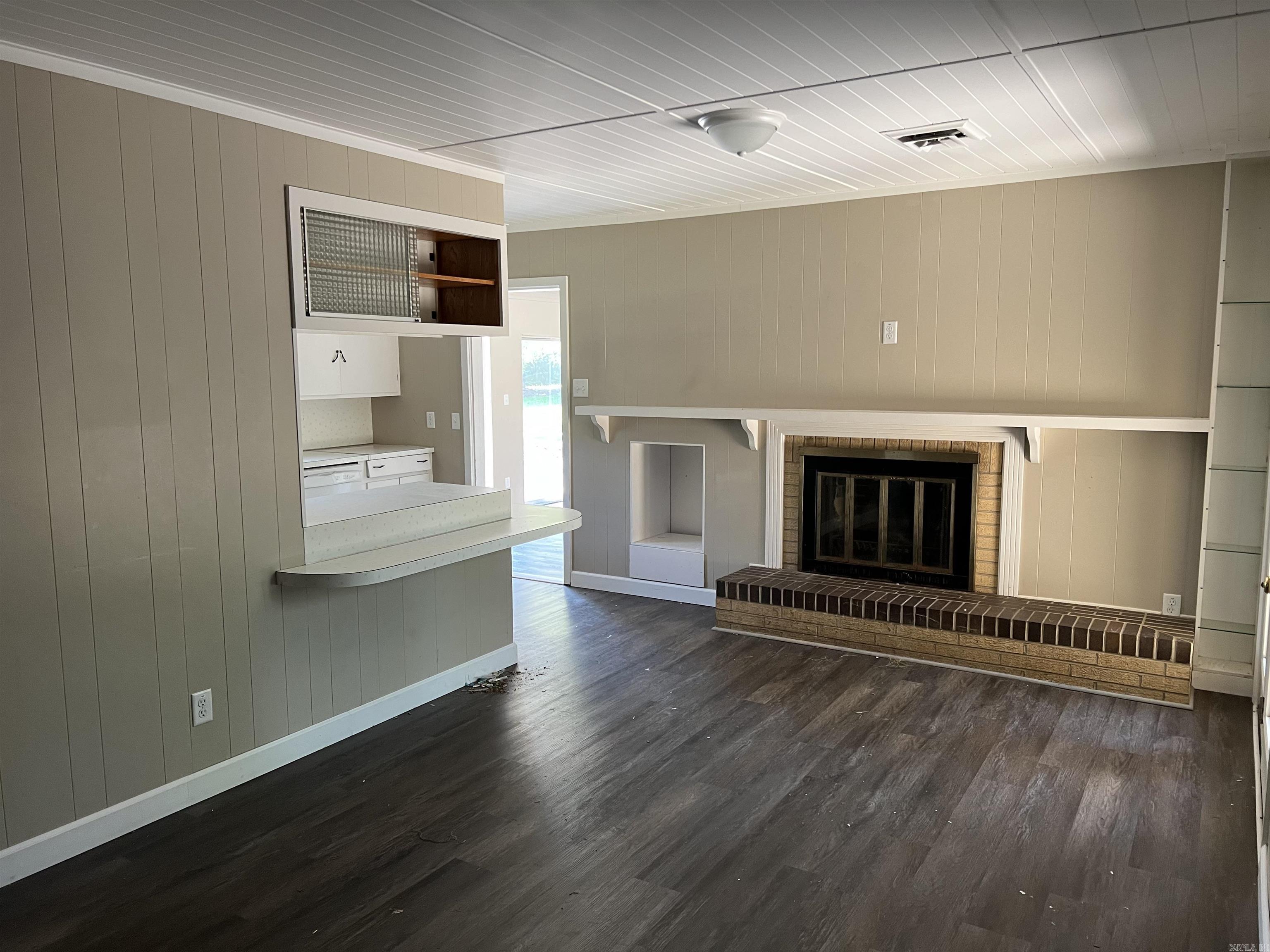 1565 Pine Manor Drive