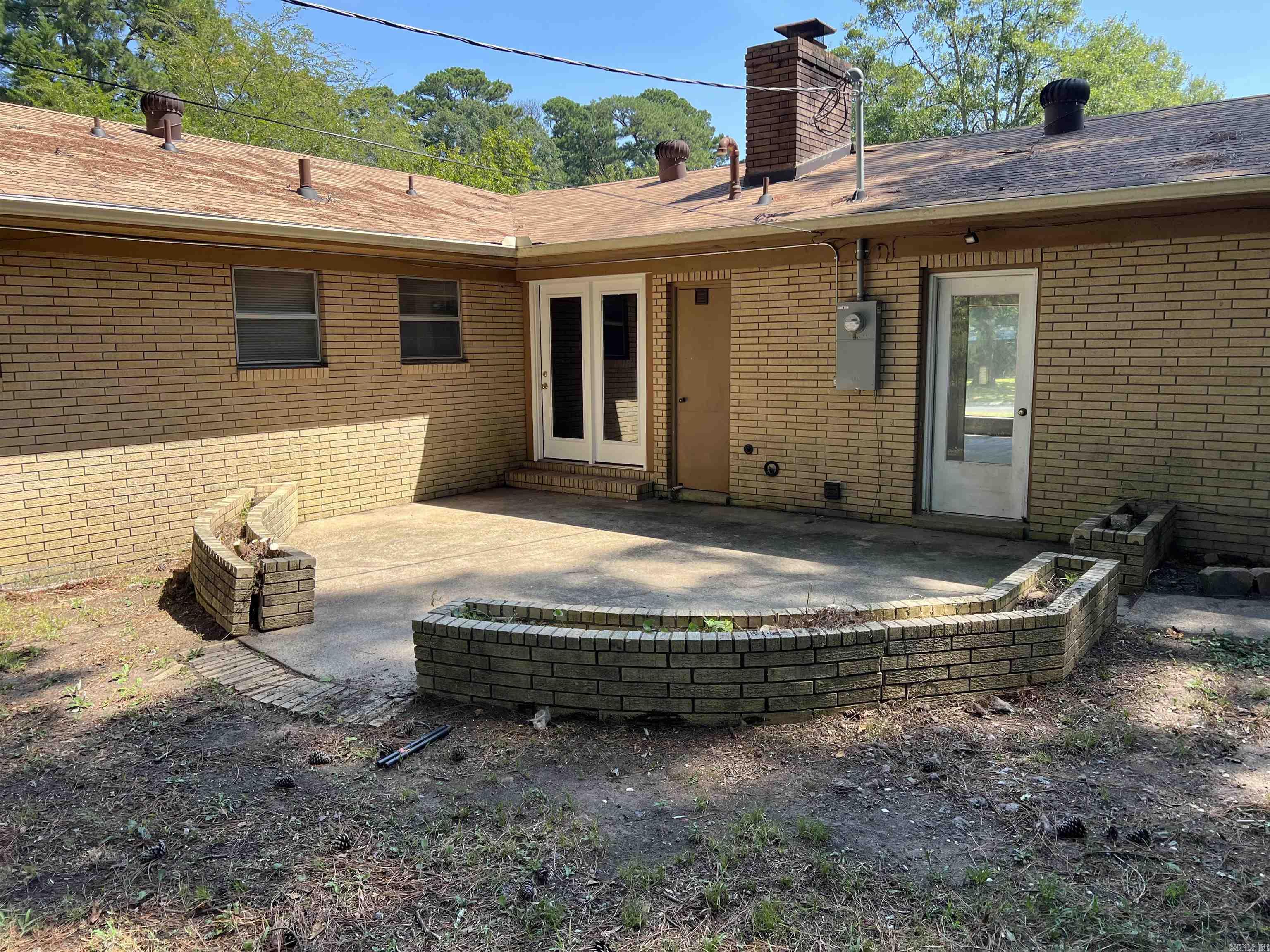 1565 Pine Manor Drive