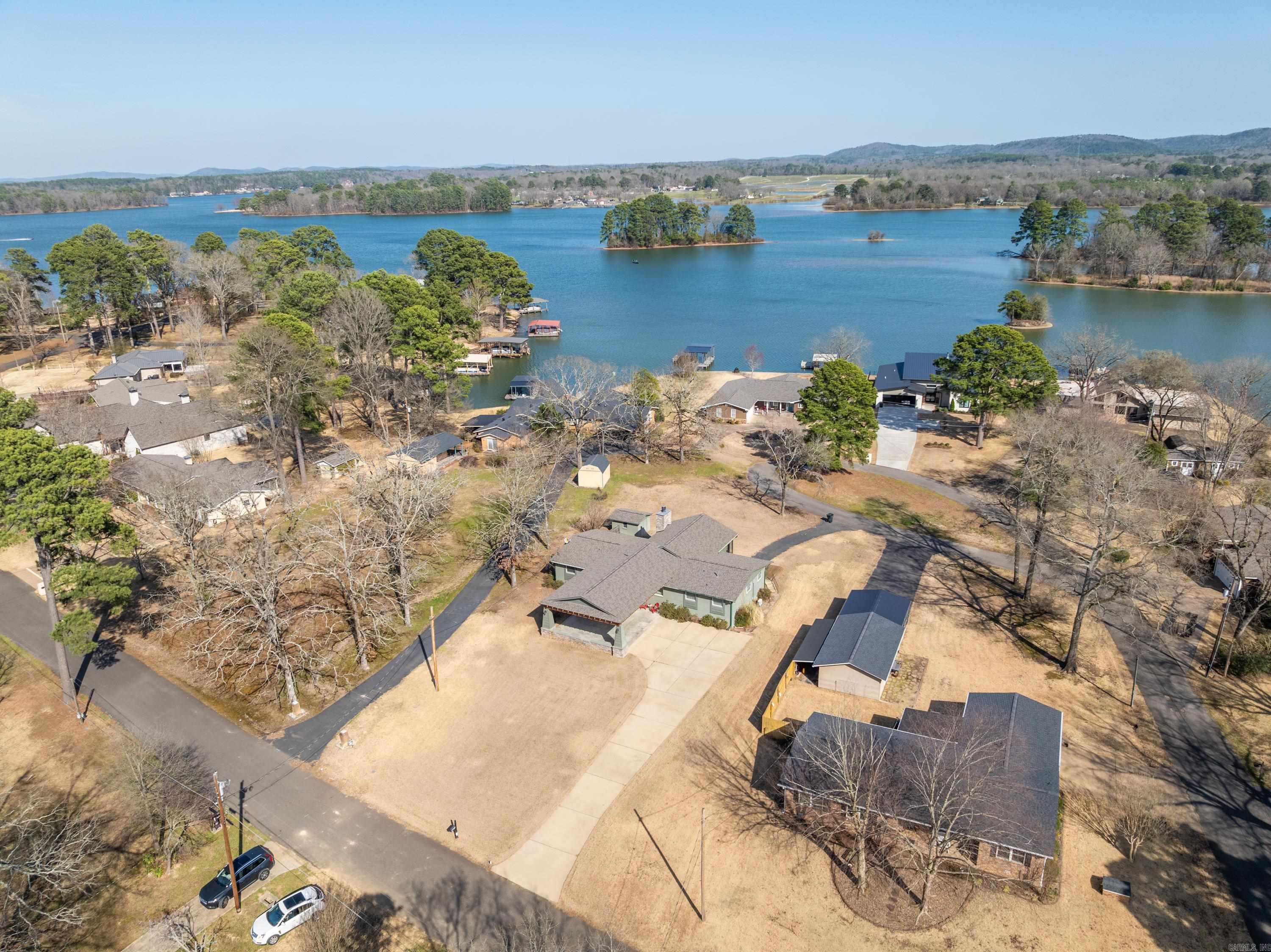 402 Caroline Acres Point