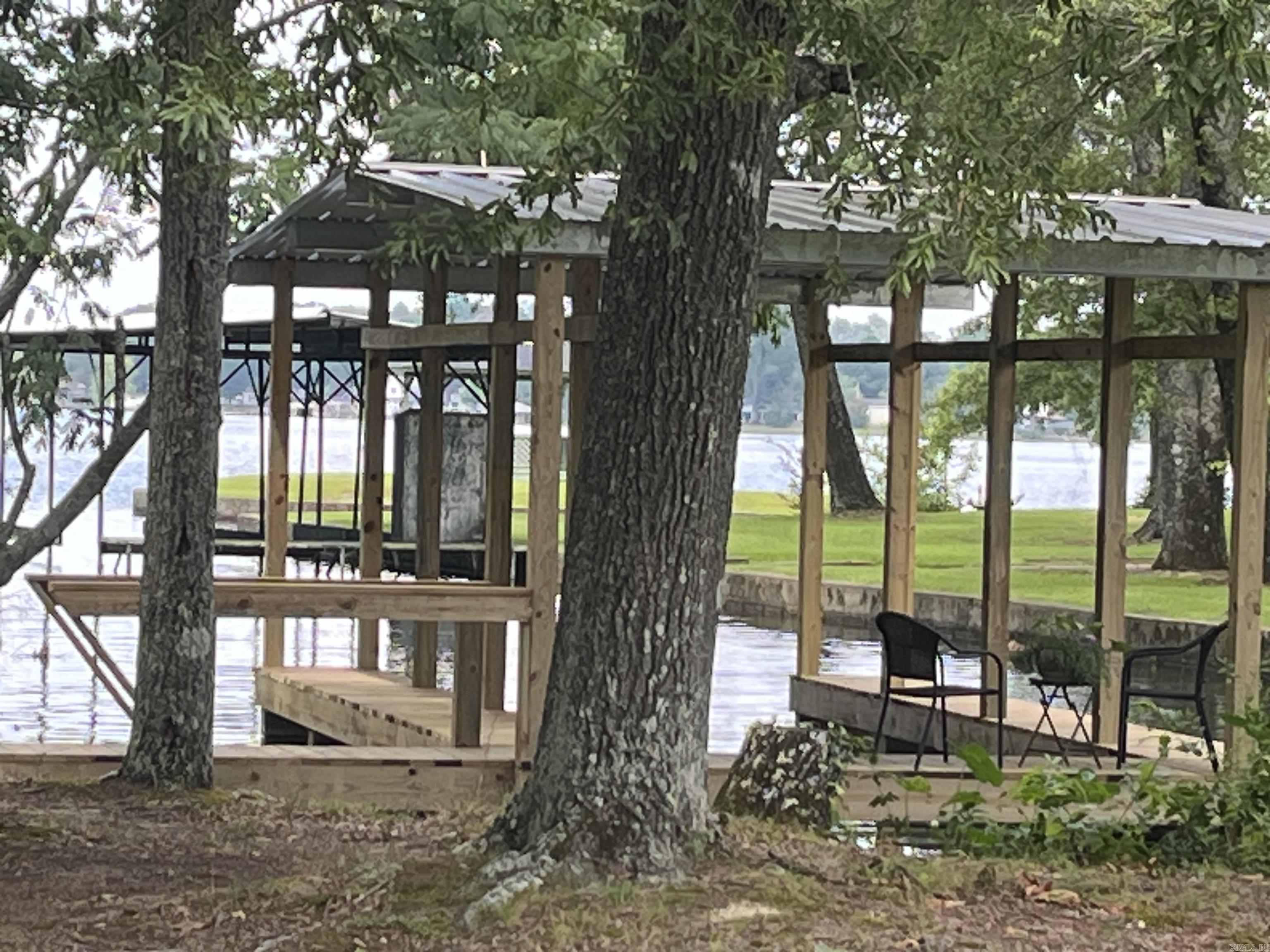 402 Caroline Acres Point