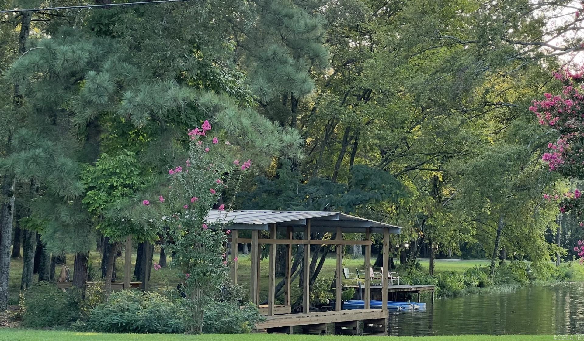 402 Caroline Acres Point