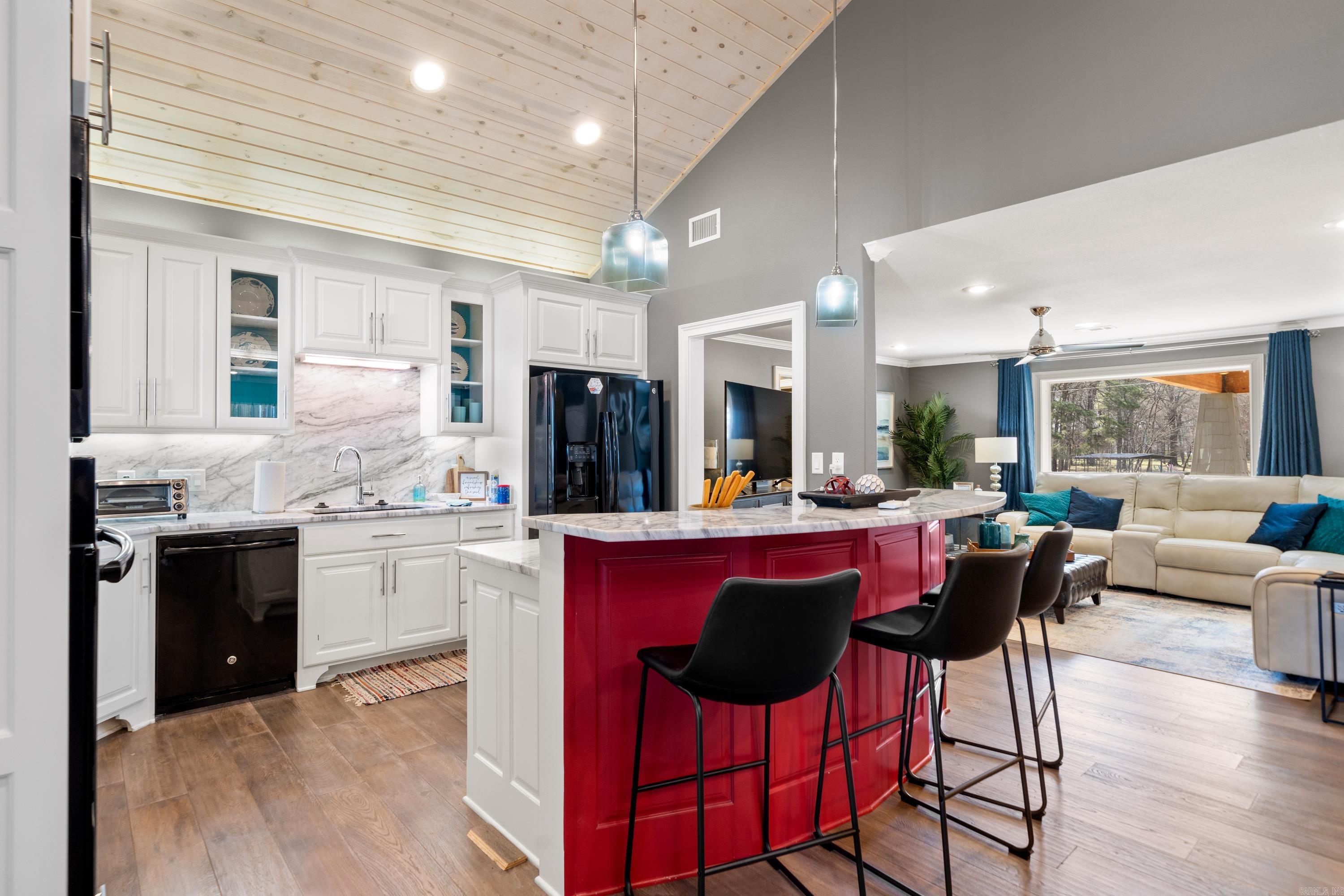 402 Caroline Acres Point