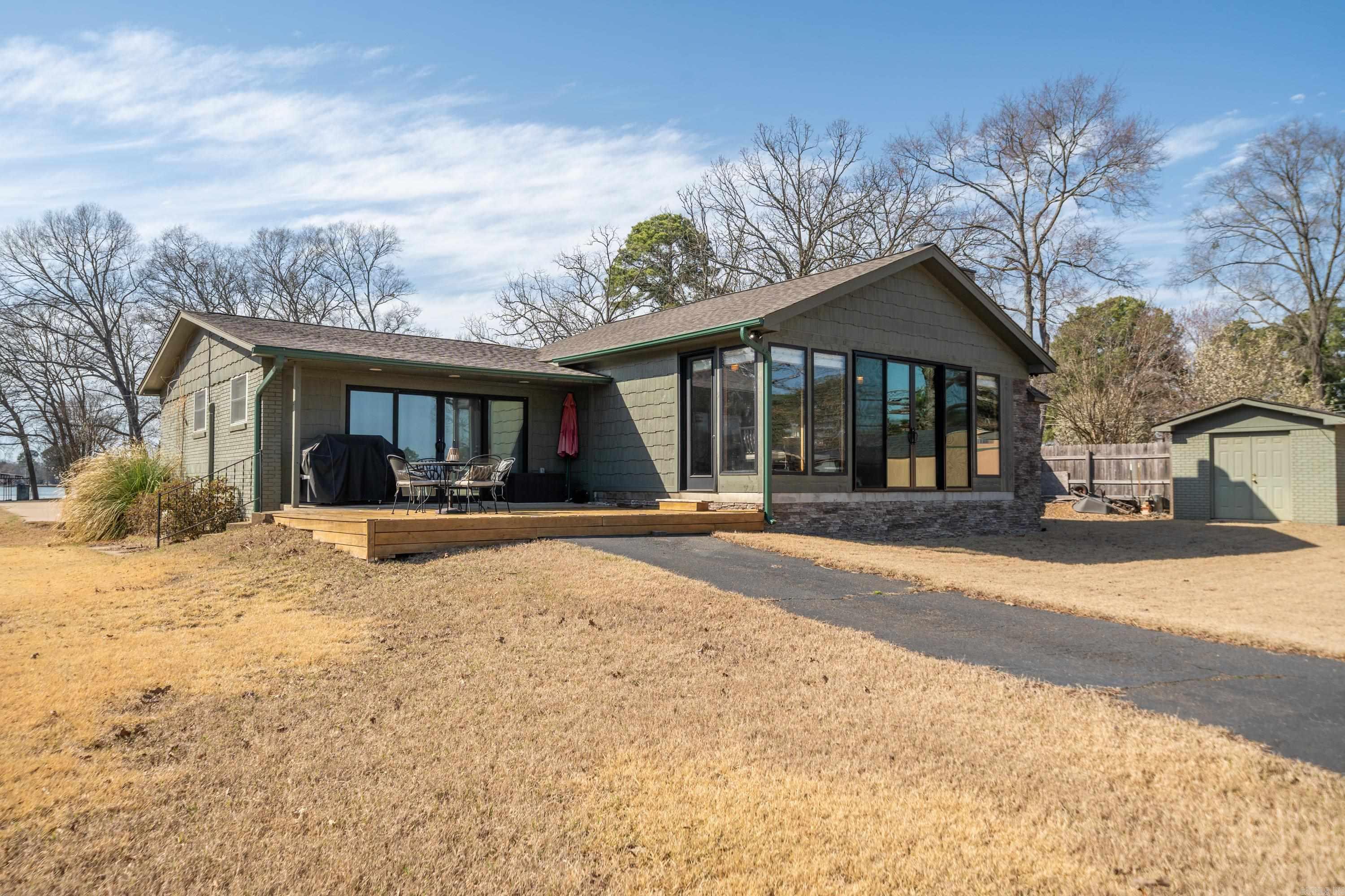402 Caroline Acres Point