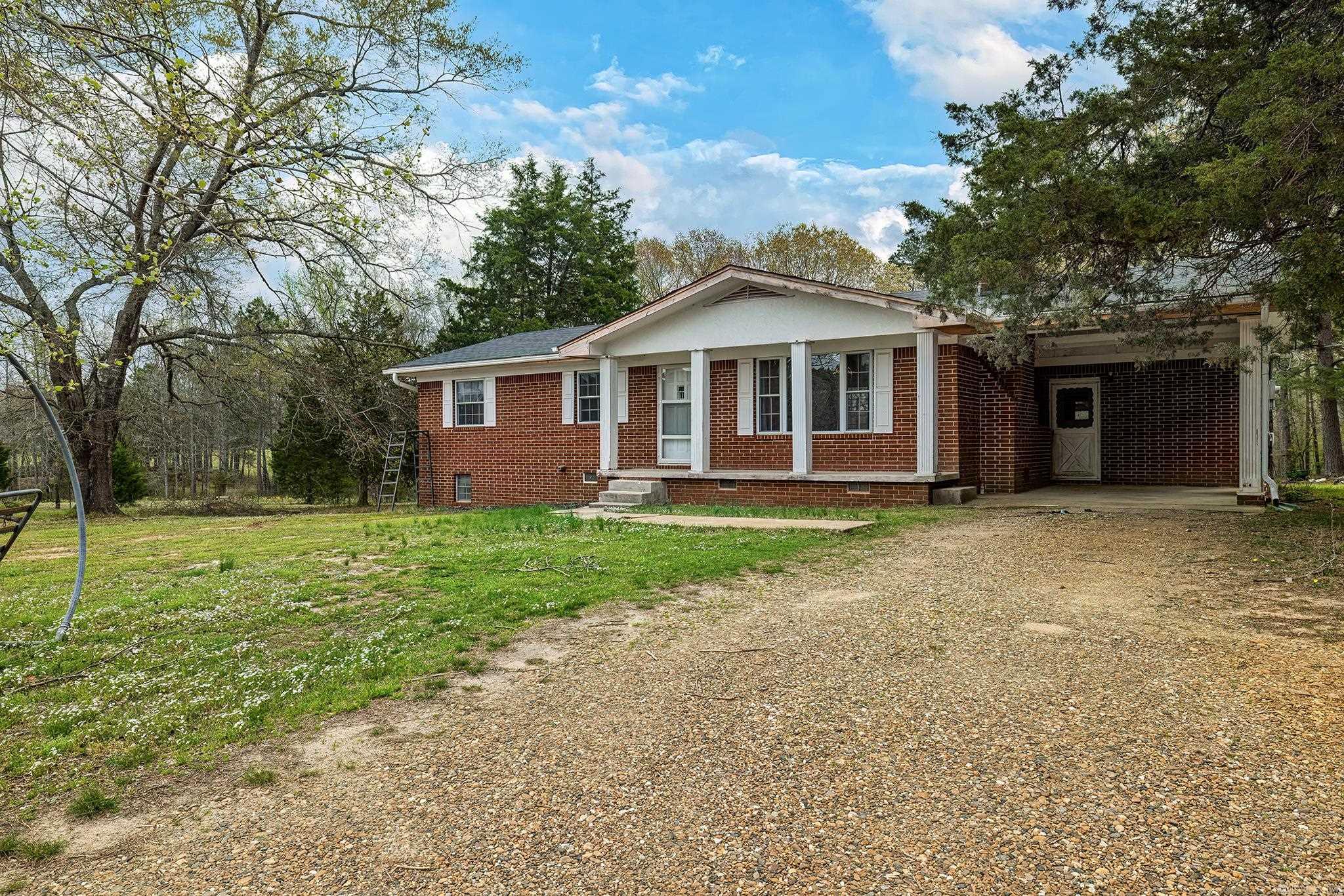 2714 Highway 51
