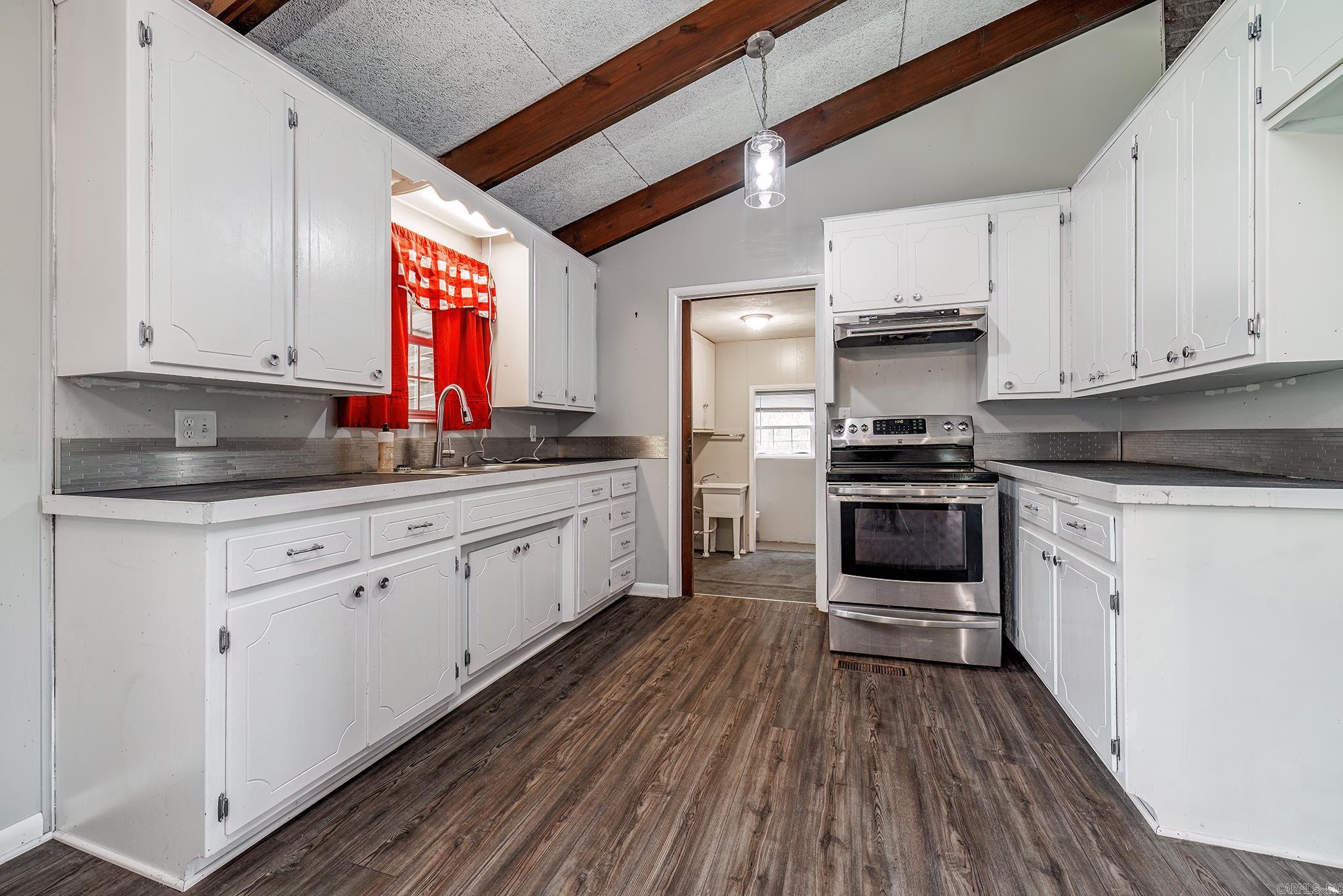 2714 Highway 51