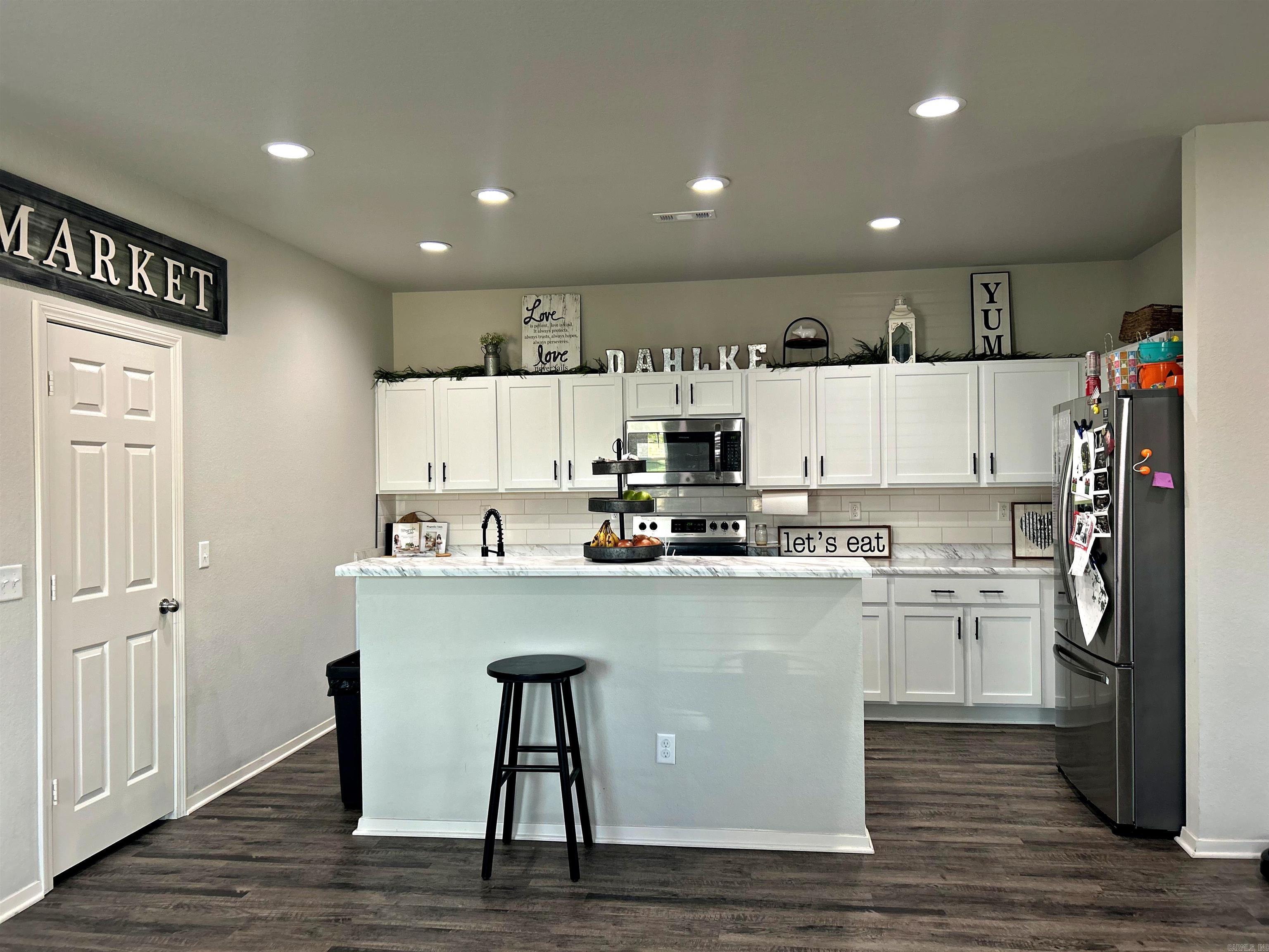 8600 Northwood Creek Drive