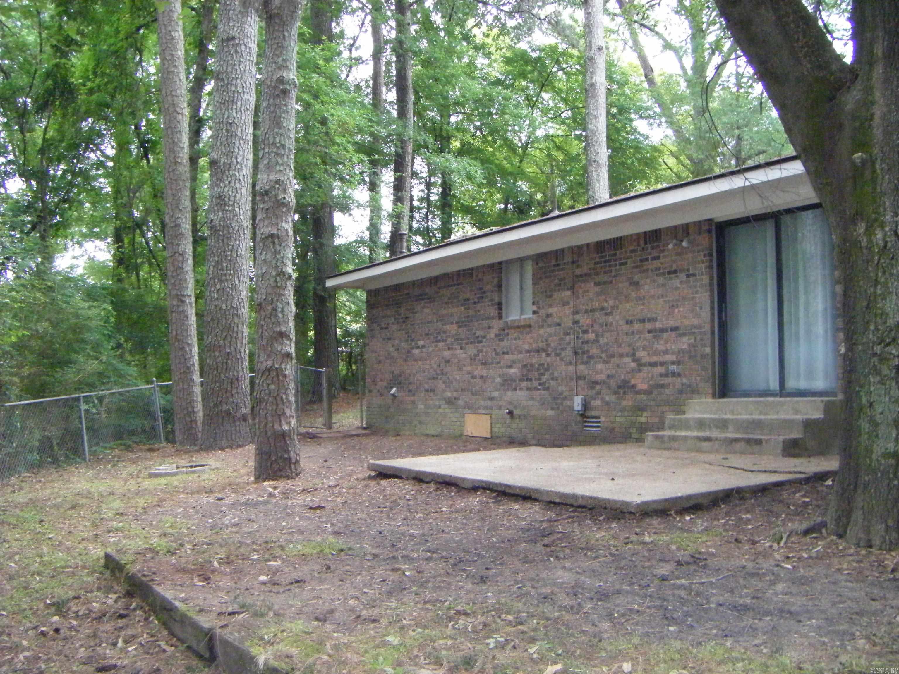 1526 Pine Manor Drive