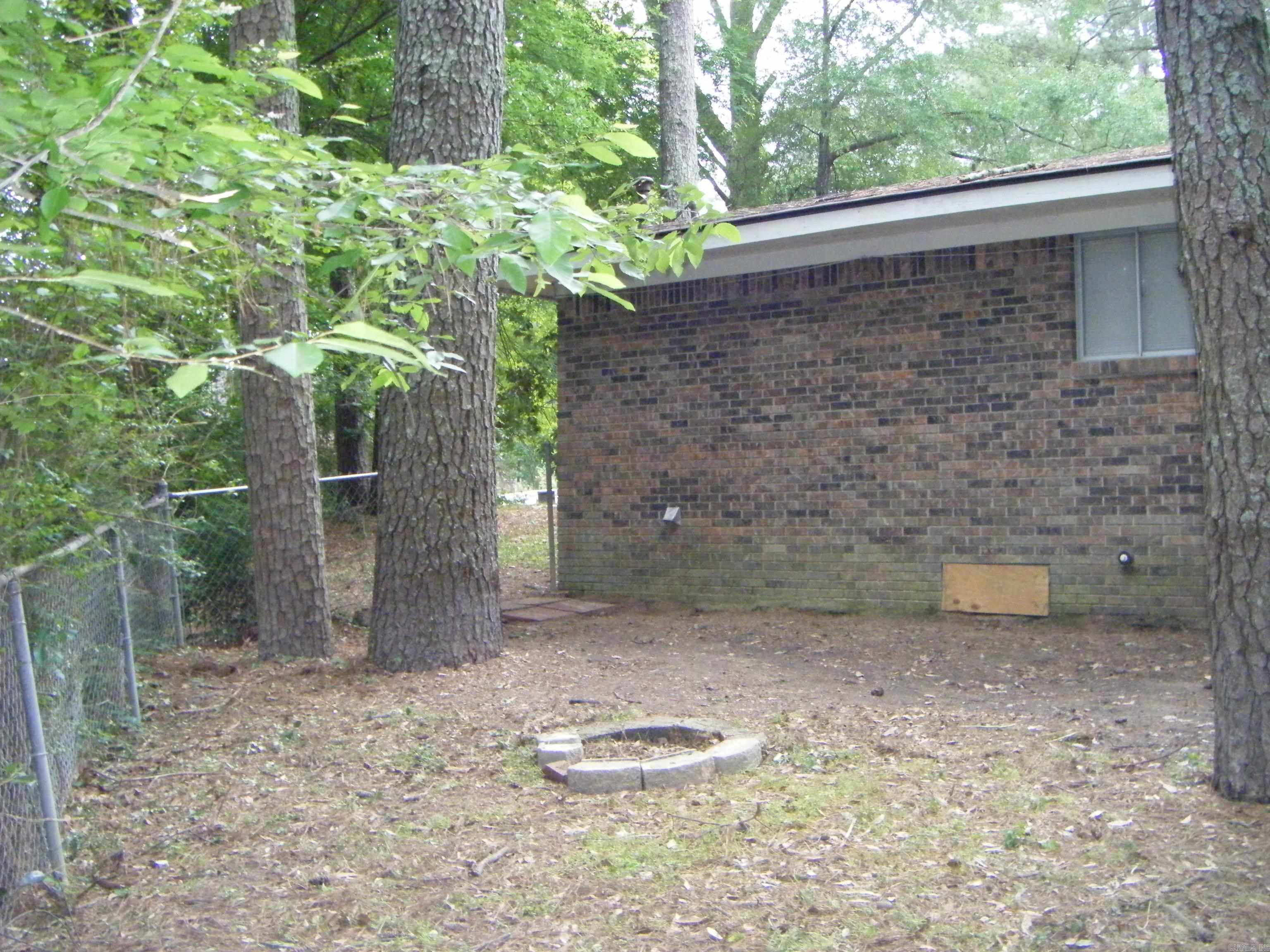 1526 Pine Manor Drive
