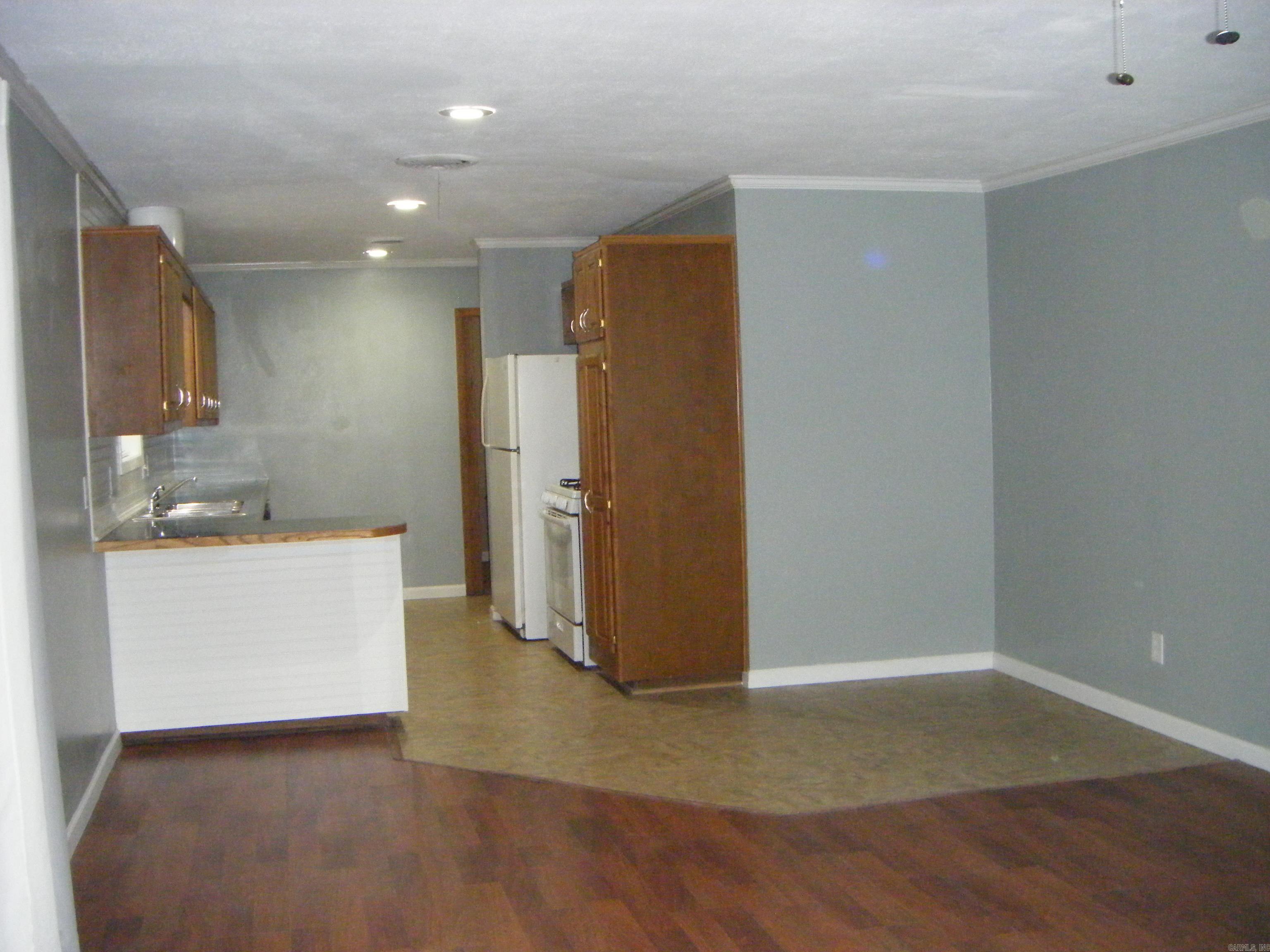1526 Pine Manor Drive