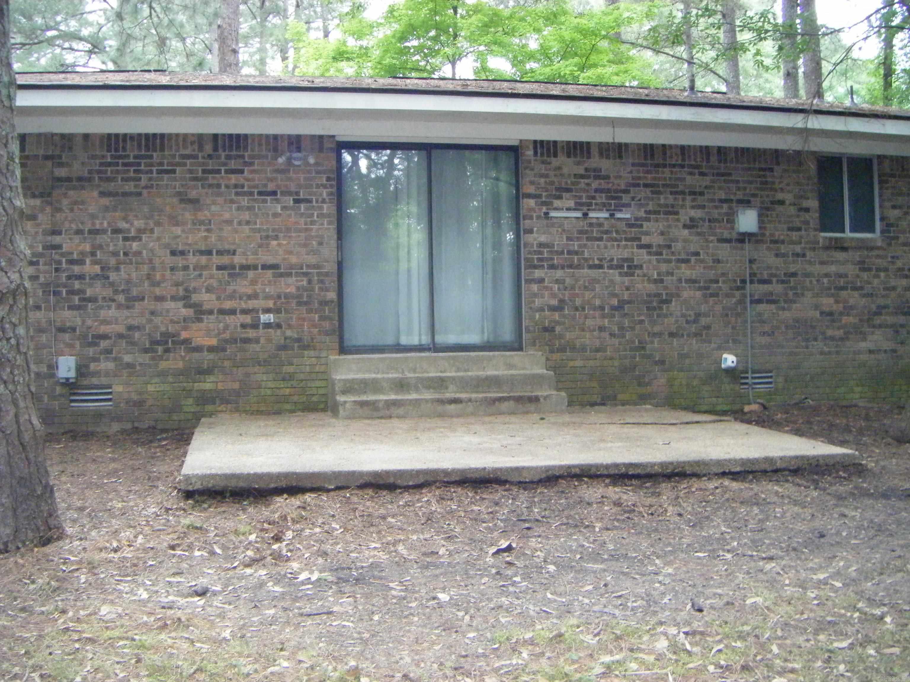 1526 Pine Manor Drive