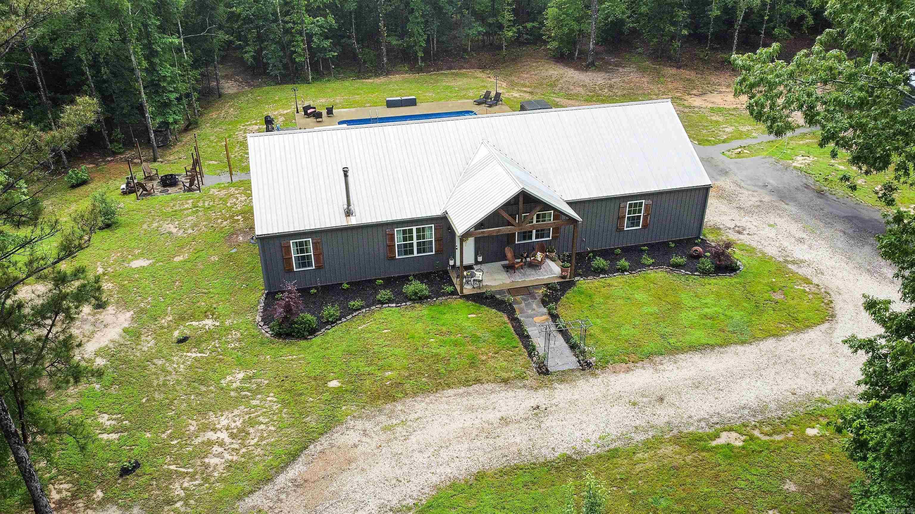 908 Oak Grove Road