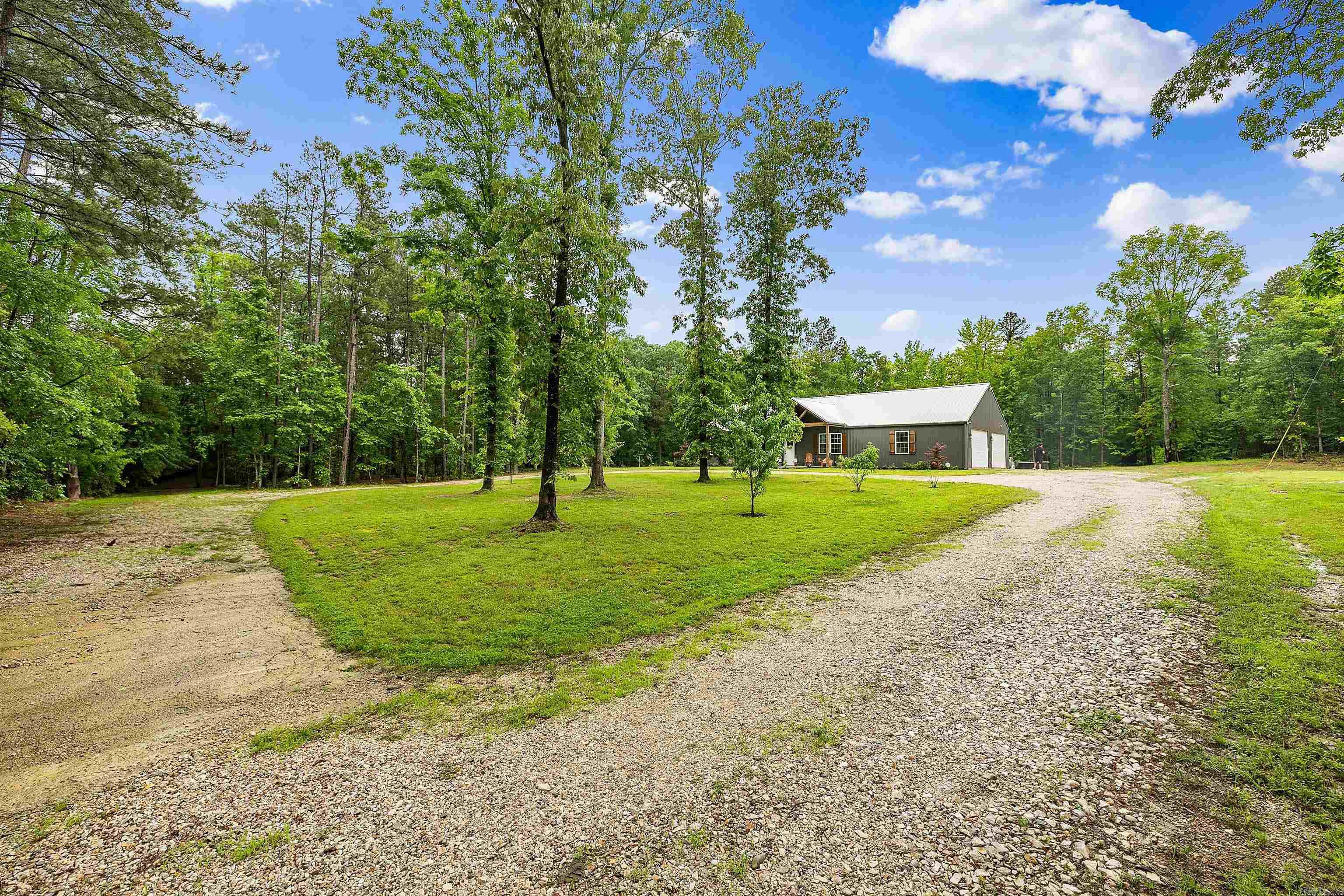 908 Oak Grove Road