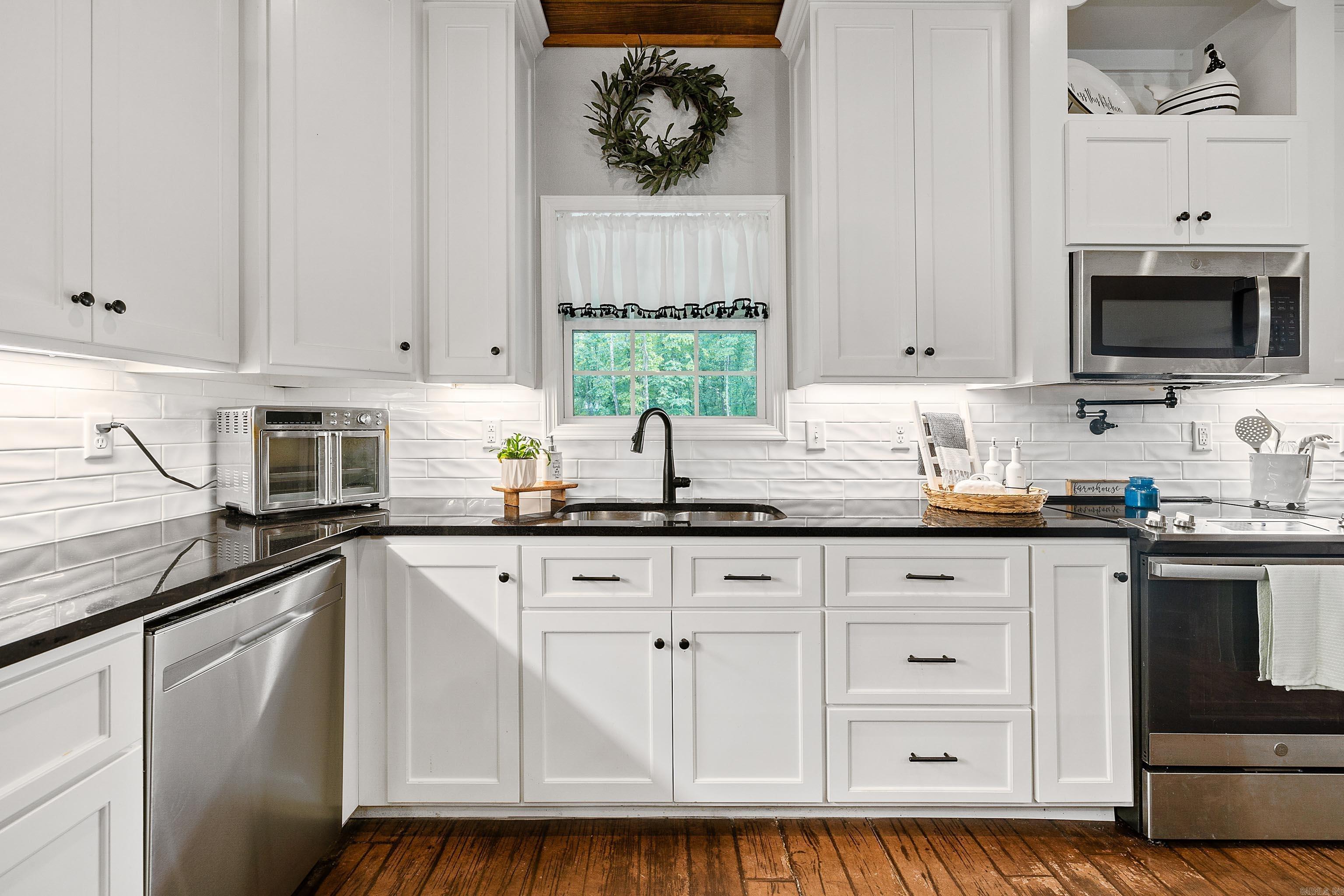 908 Oak Grove Road