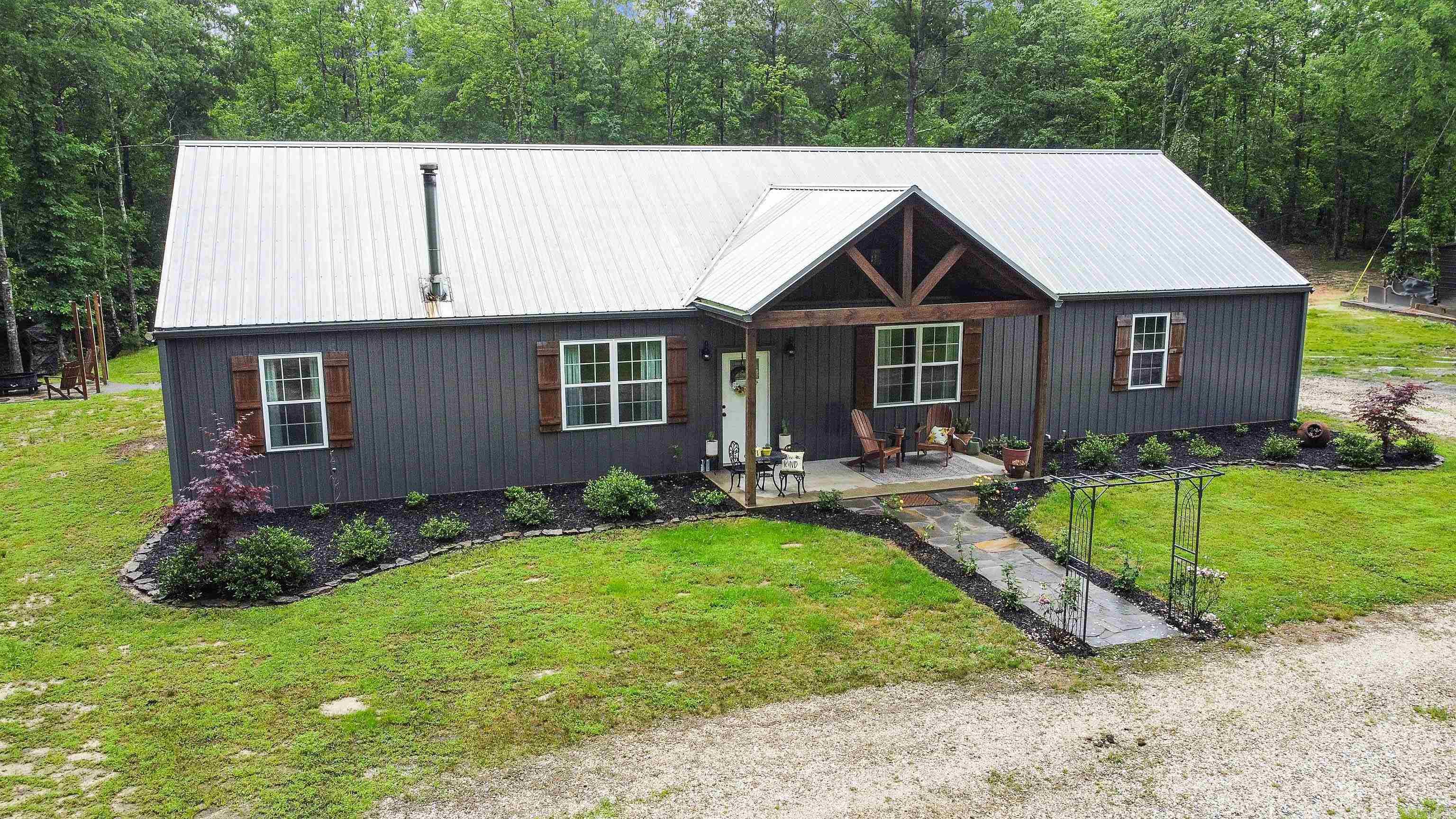 908 Oak Grove Road