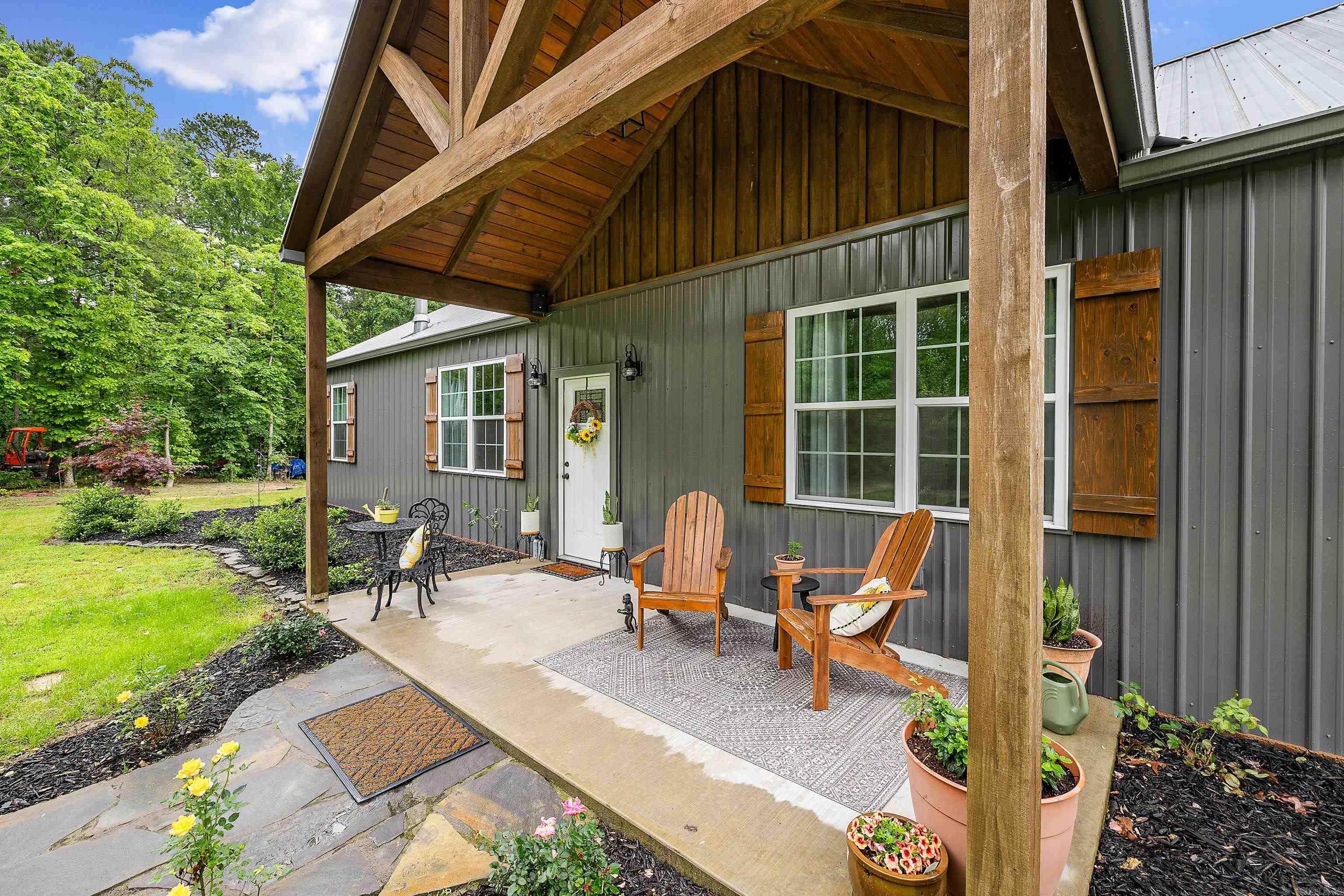 908 Oak Grove Road