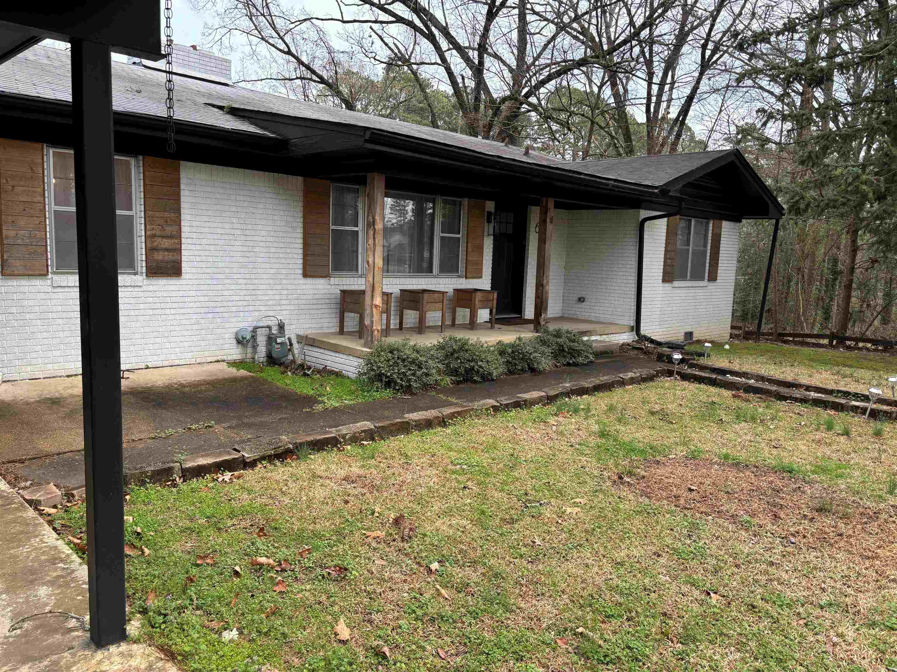 6 Pinewood Drive