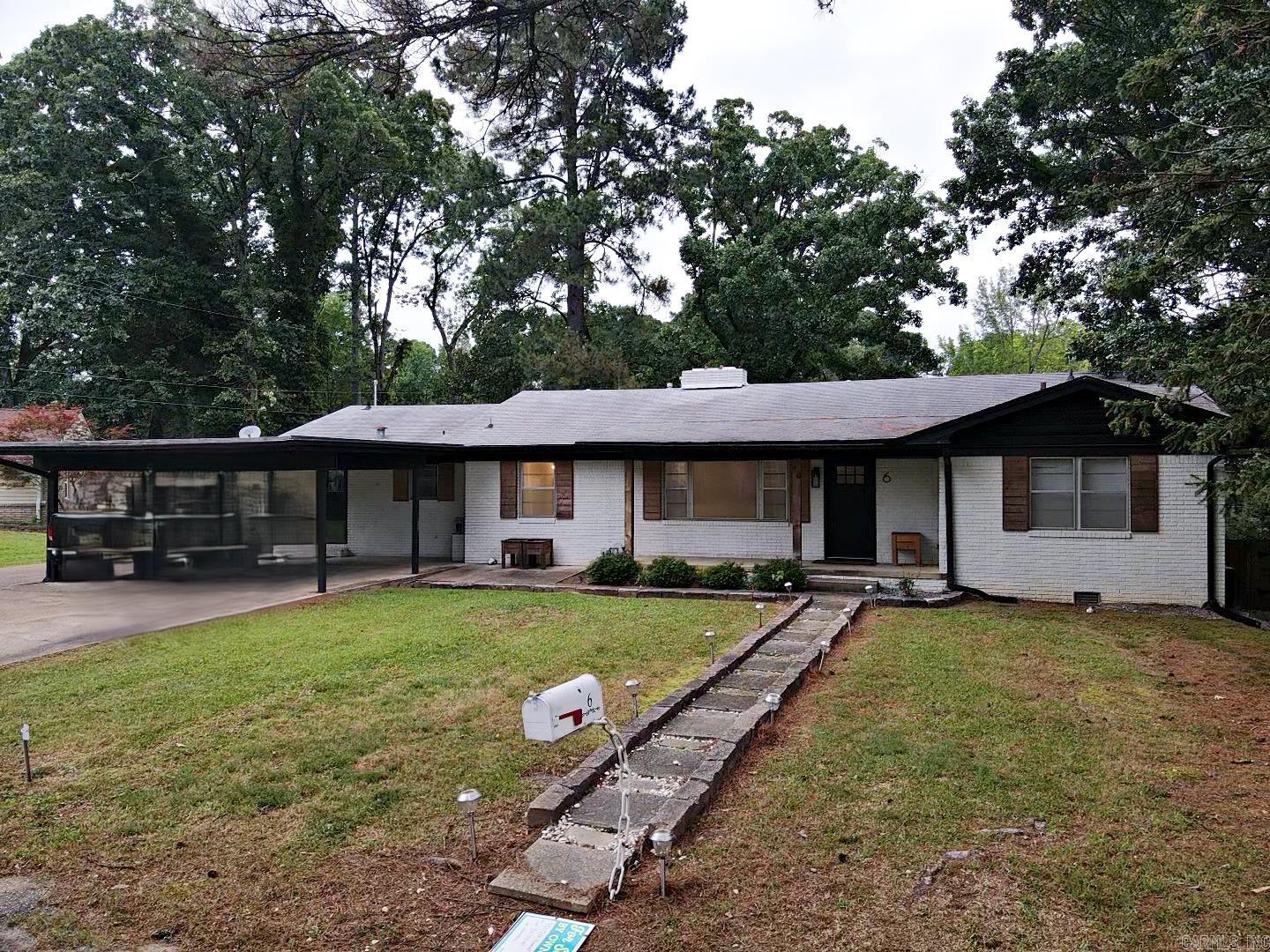6 Pinewood Drive