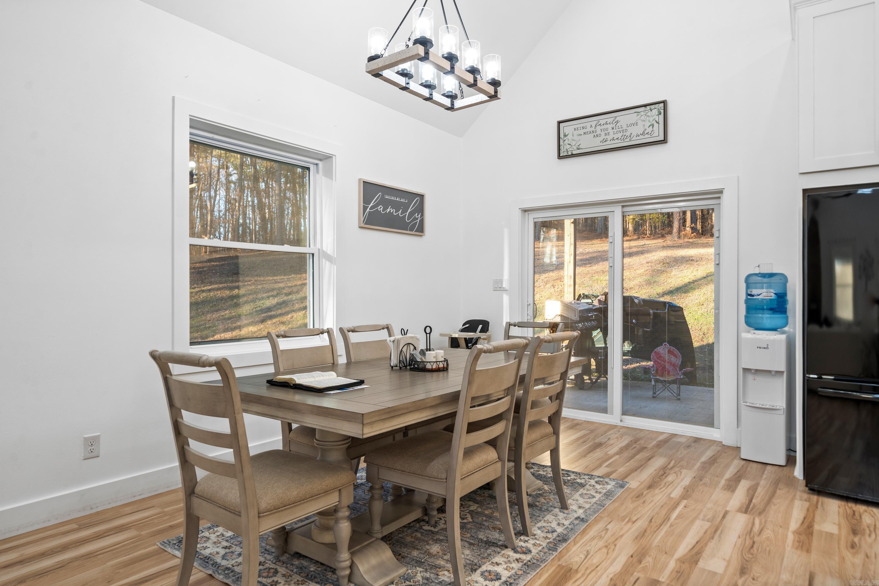 2038 Highway 270