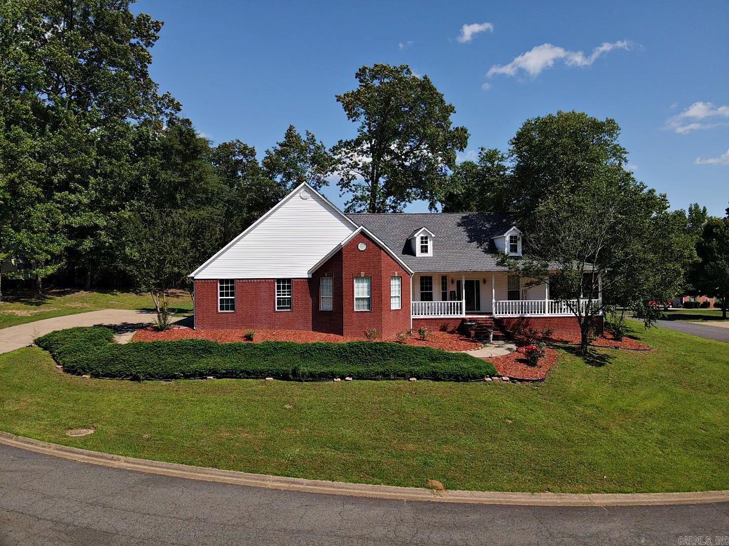 118 Apple Blossom Drive