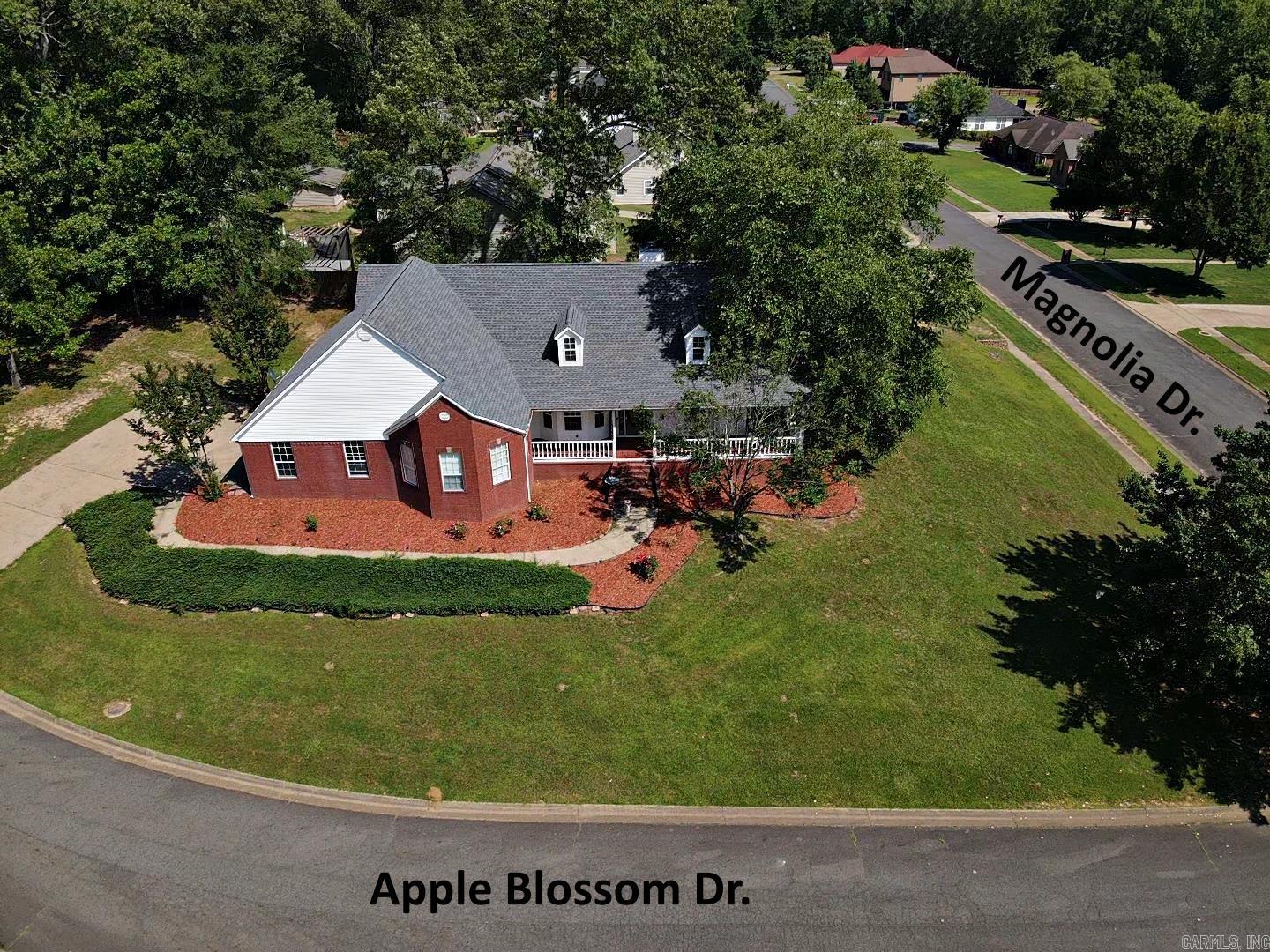 118 Apple Blossom Drive